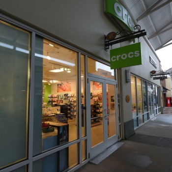 Crocs at Philadelphia Outlet