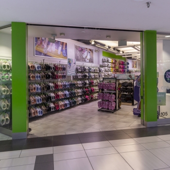 Crocs at Woodfield Mall