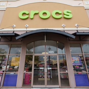 Crocs at Waterford Lakes