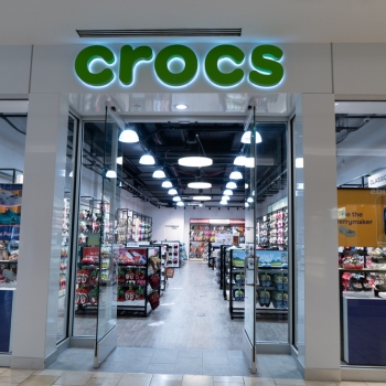 Crocs at Garden State Plaza