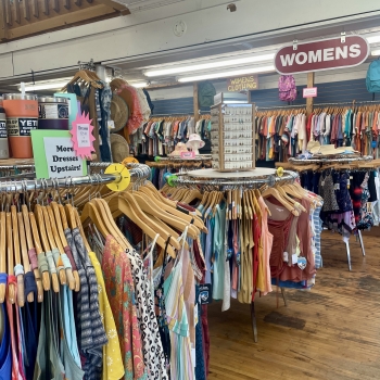 Lahout's Discount Warehouse