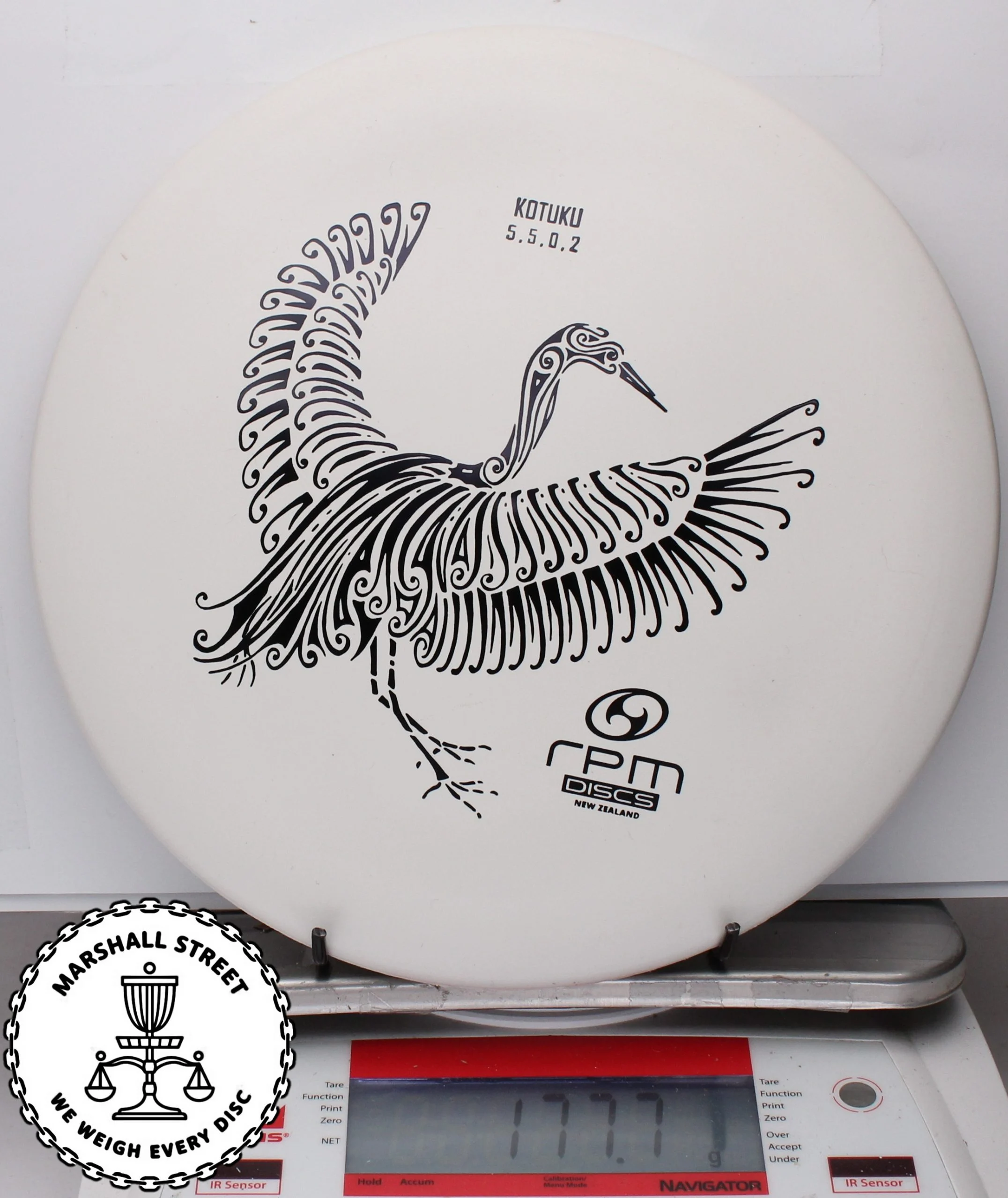 155536-2.jpg Magma Kotuku, Medium - #34 White, 178