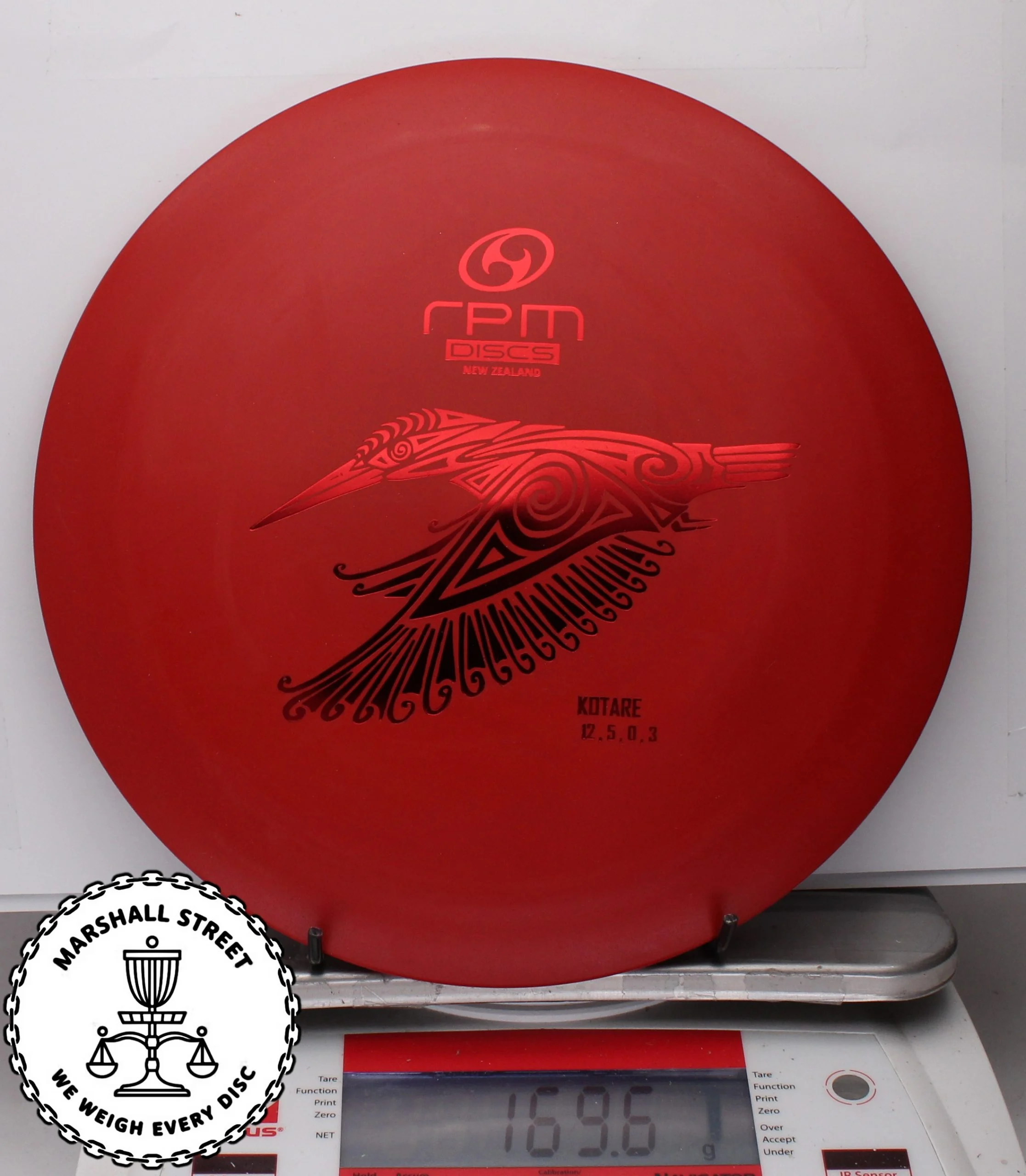 154755.jpg Strata Kotare - #41 Red, 170