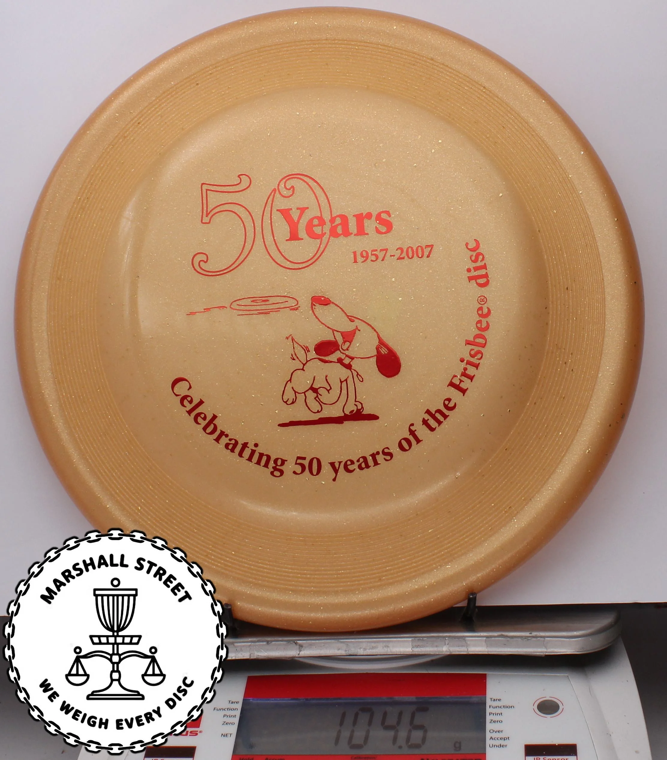 213567.jpg Wham-O Fastback, 50th - #06 Gold, 105