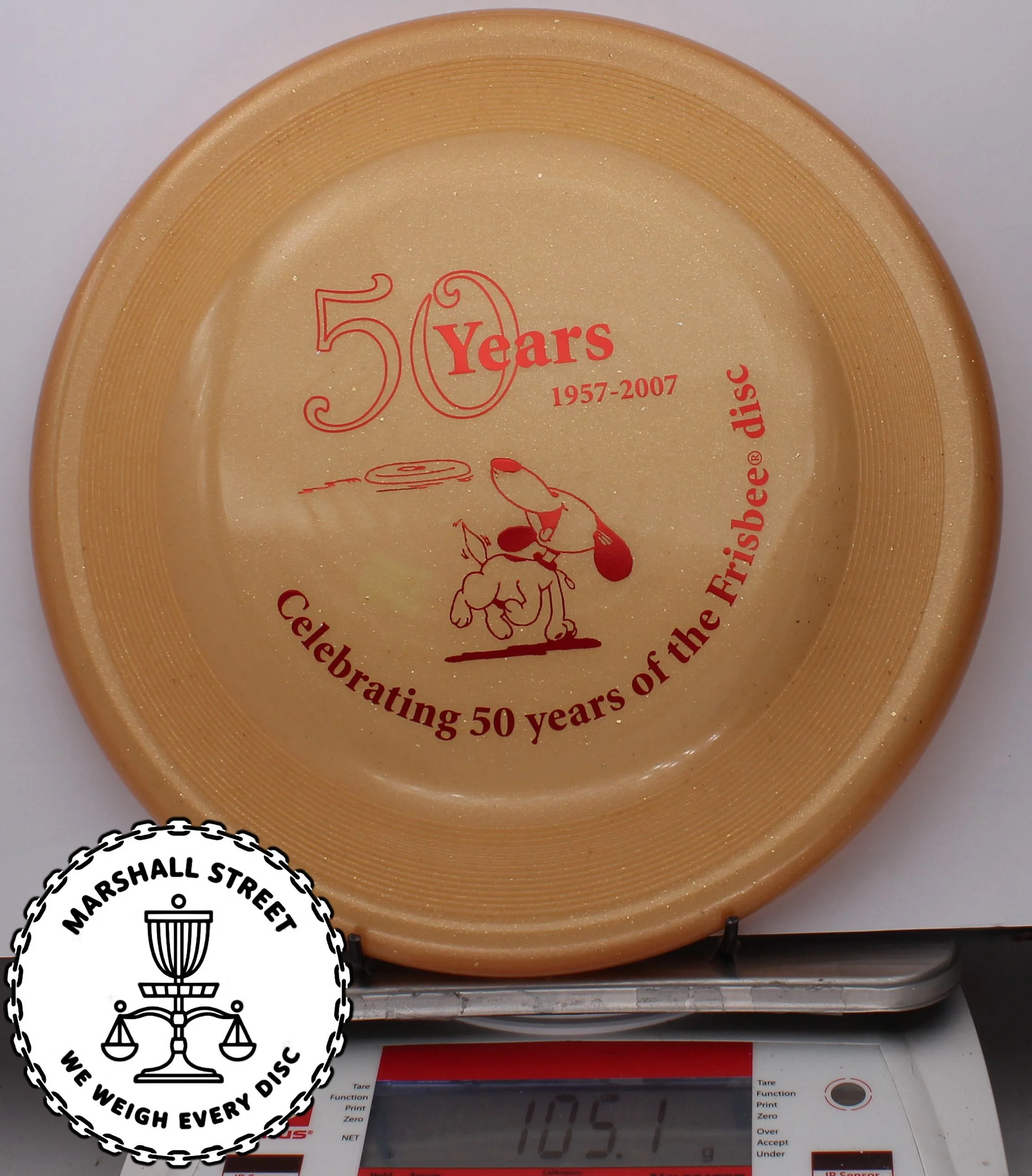 213564.jpg Wham-O Fastback, 50th - #03 Gold, 105