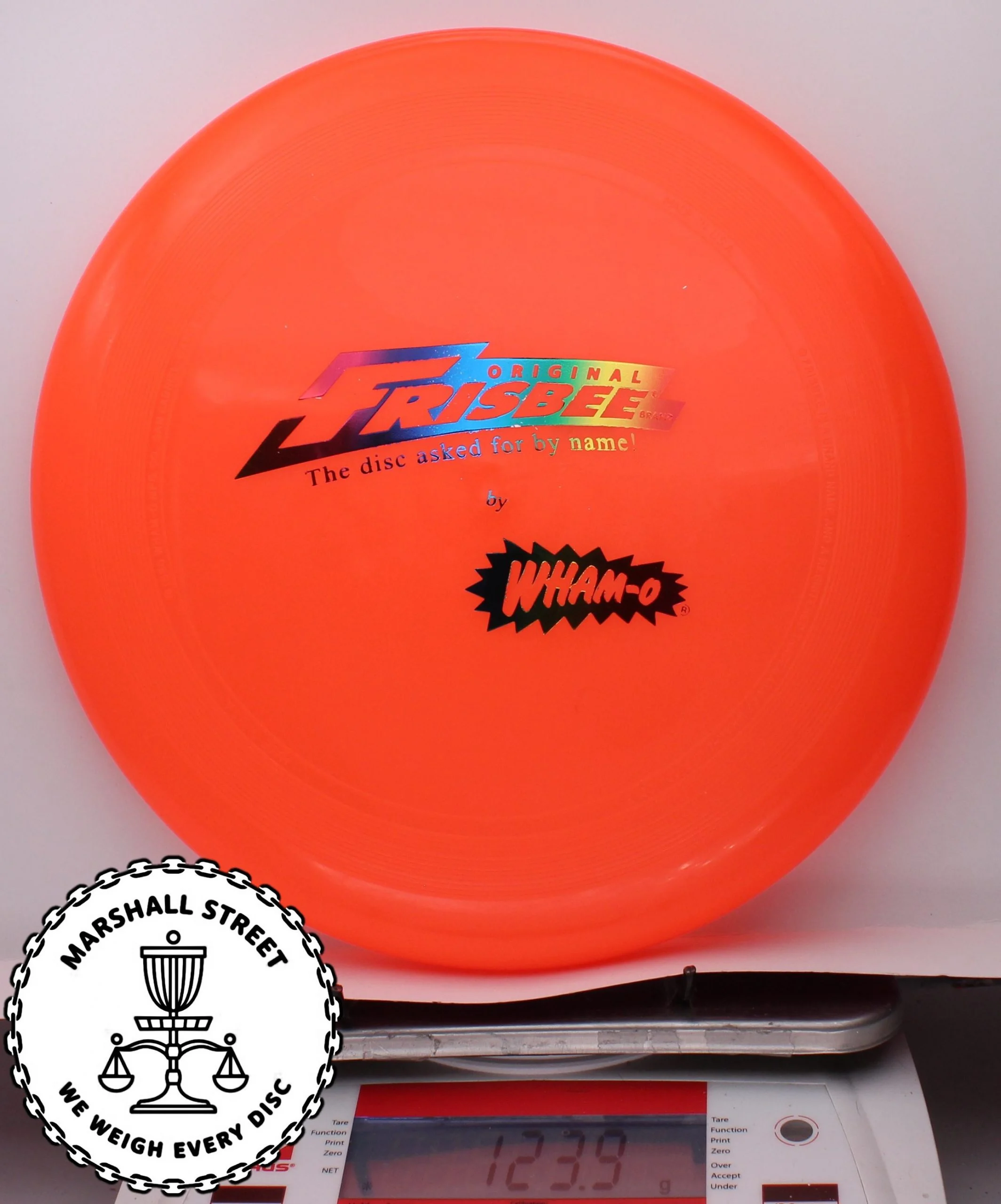 213226.jpg Wham-O Collegiate, 100 Mold - #01 Orange, 124