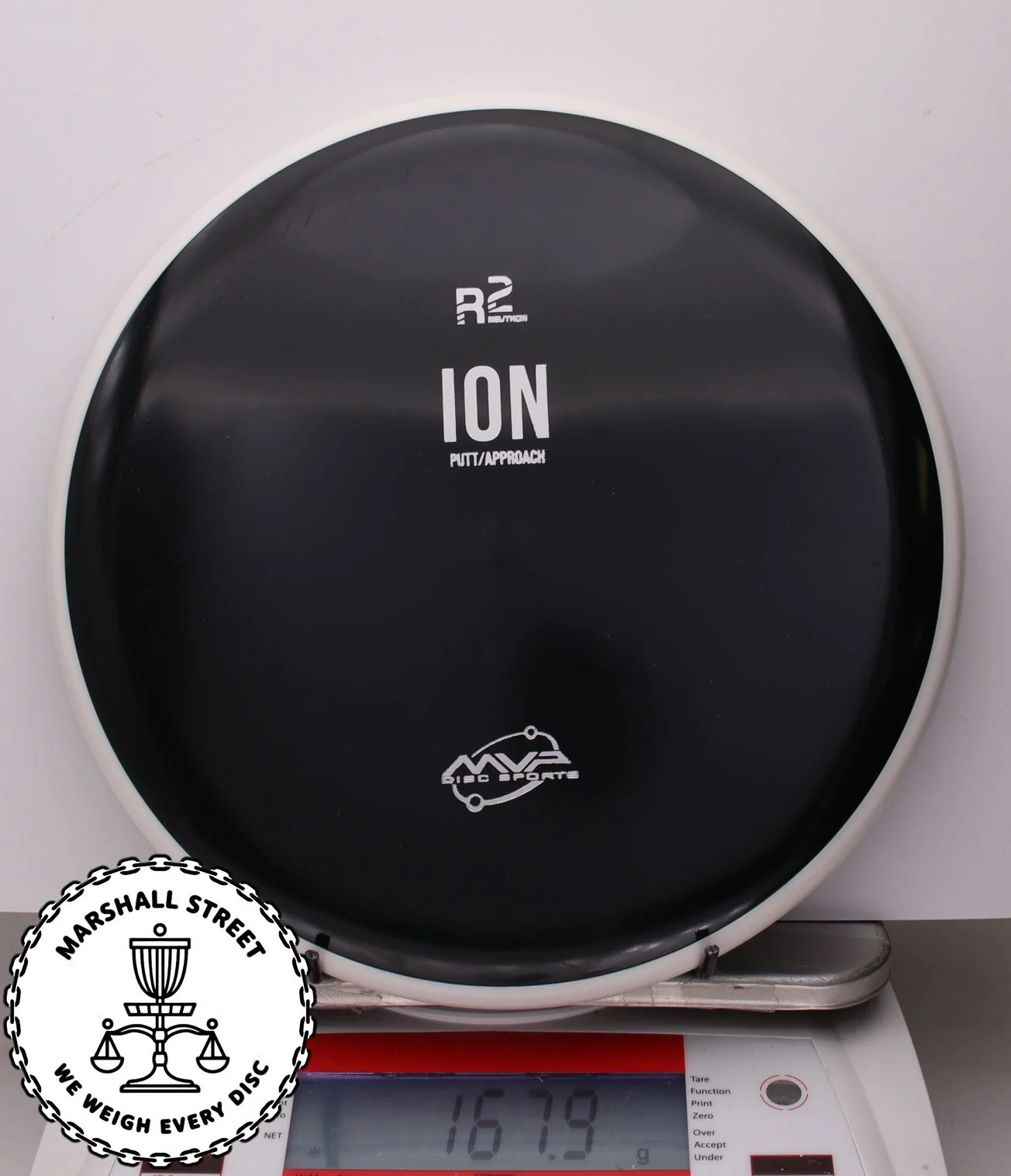 246840.jpg R2 Neutron Ion - #18 W-Black, 168