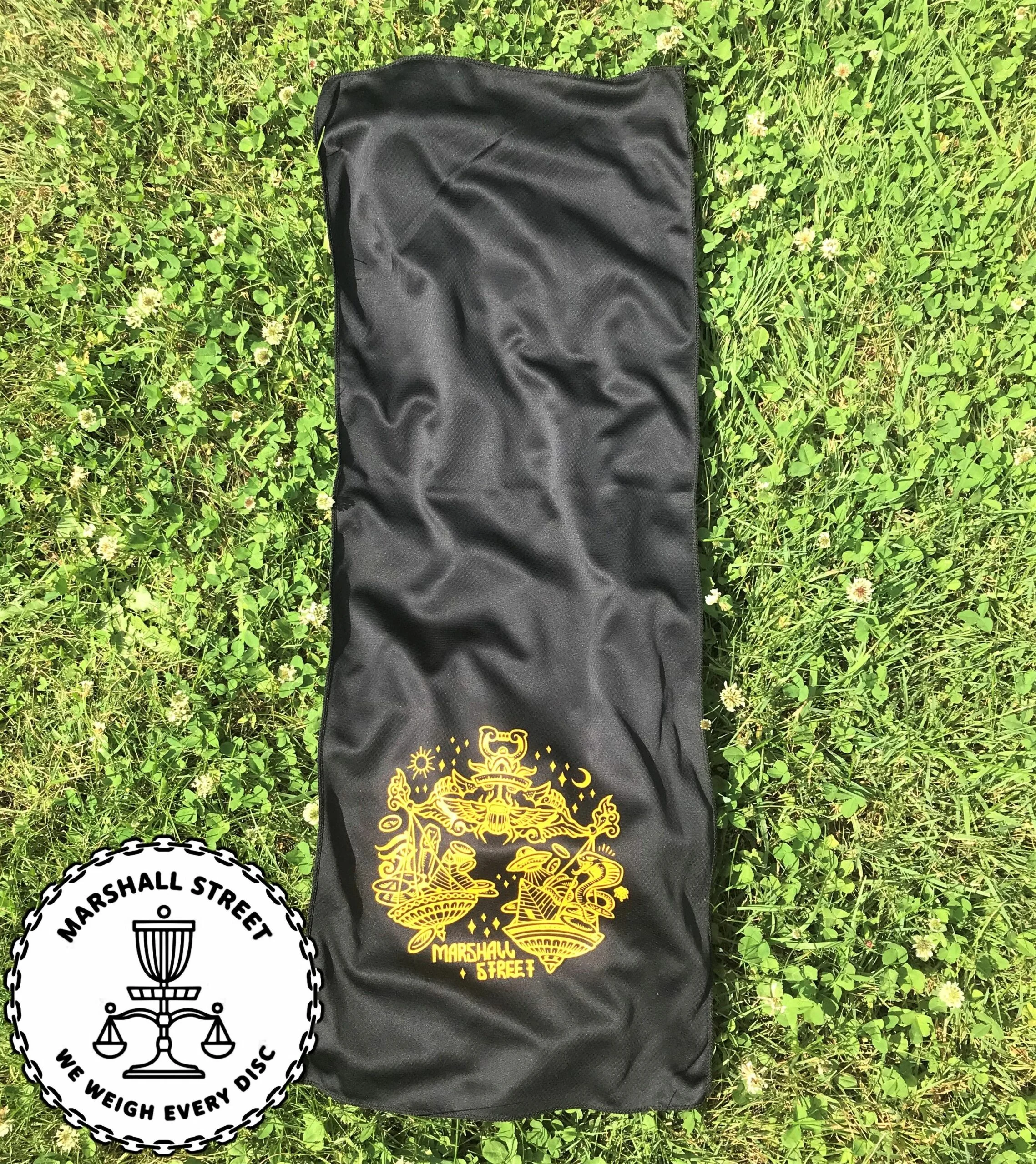 MSt Weighs Cooling Towel