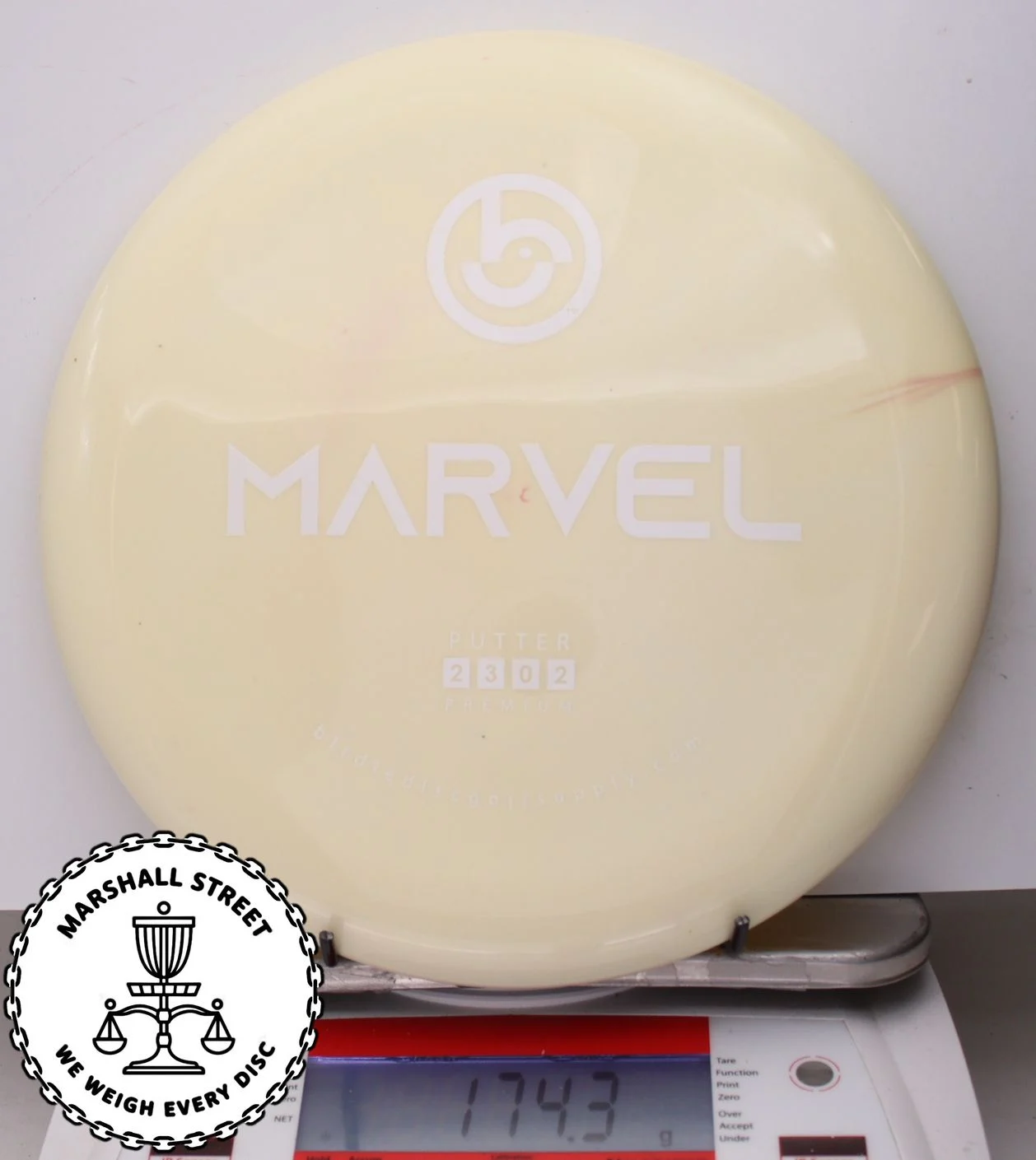 323249.jpg Premium Marvel - #26 PaleYelo, 174