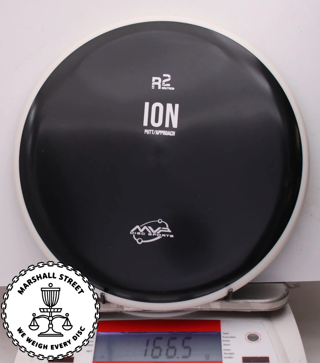 332091.jpg R2 Neutron Ion - #25 W-Black, 166