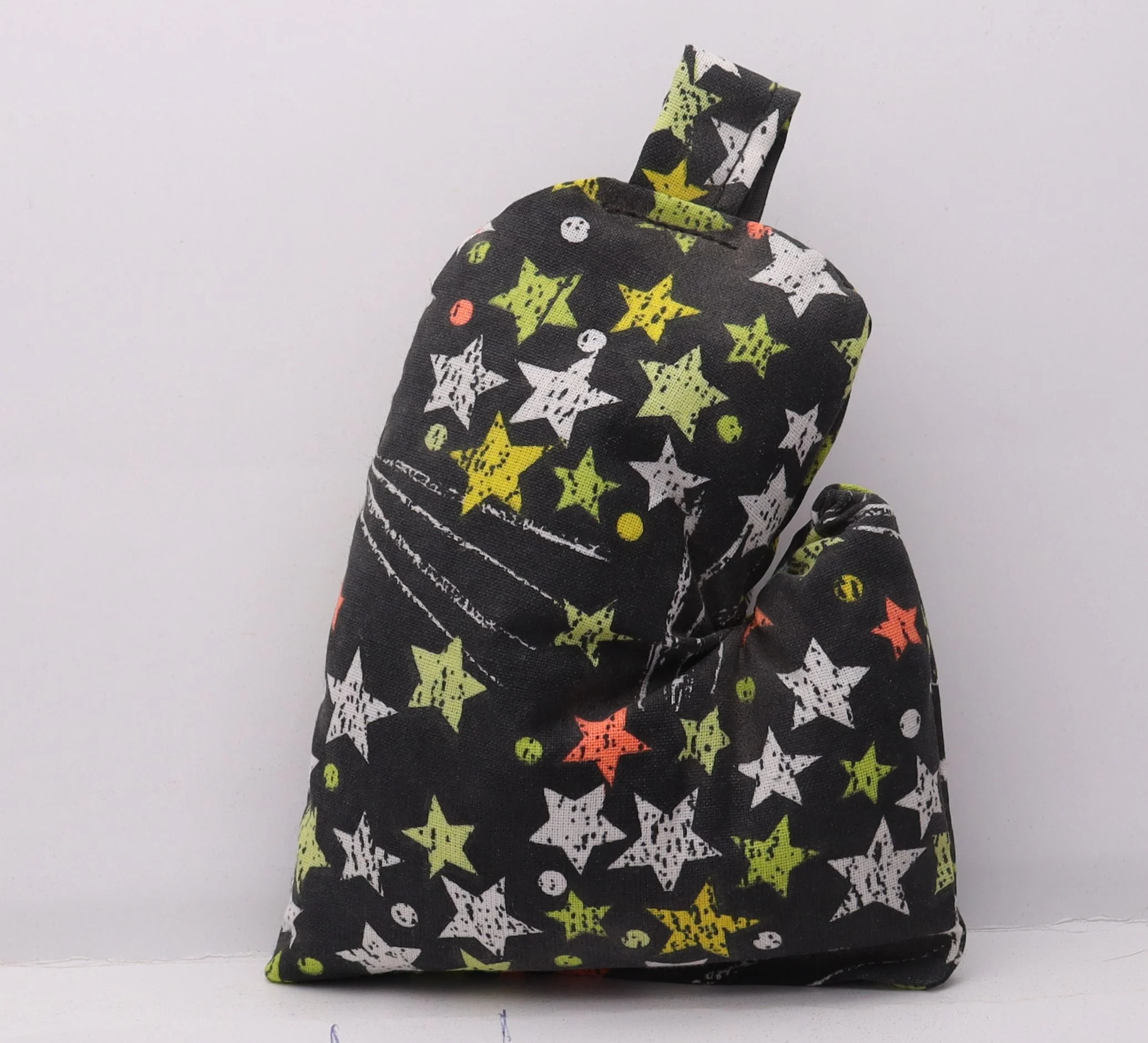 039651 Mitten Bags - #27 Stars and Comets, Black Base