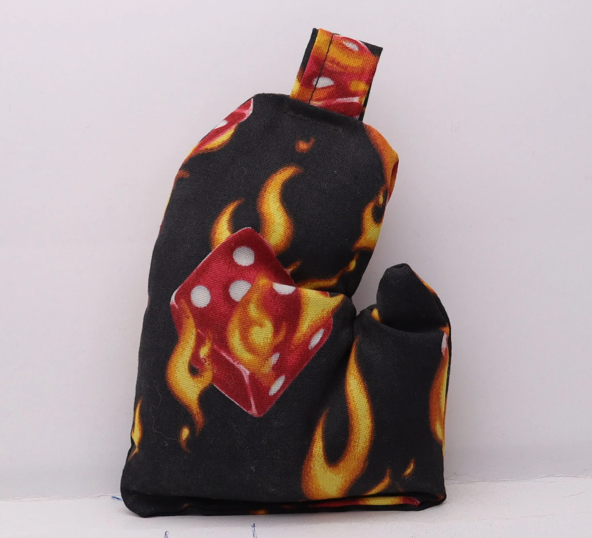 039667 Mitten Bags - #43 Hot Die, Black Base