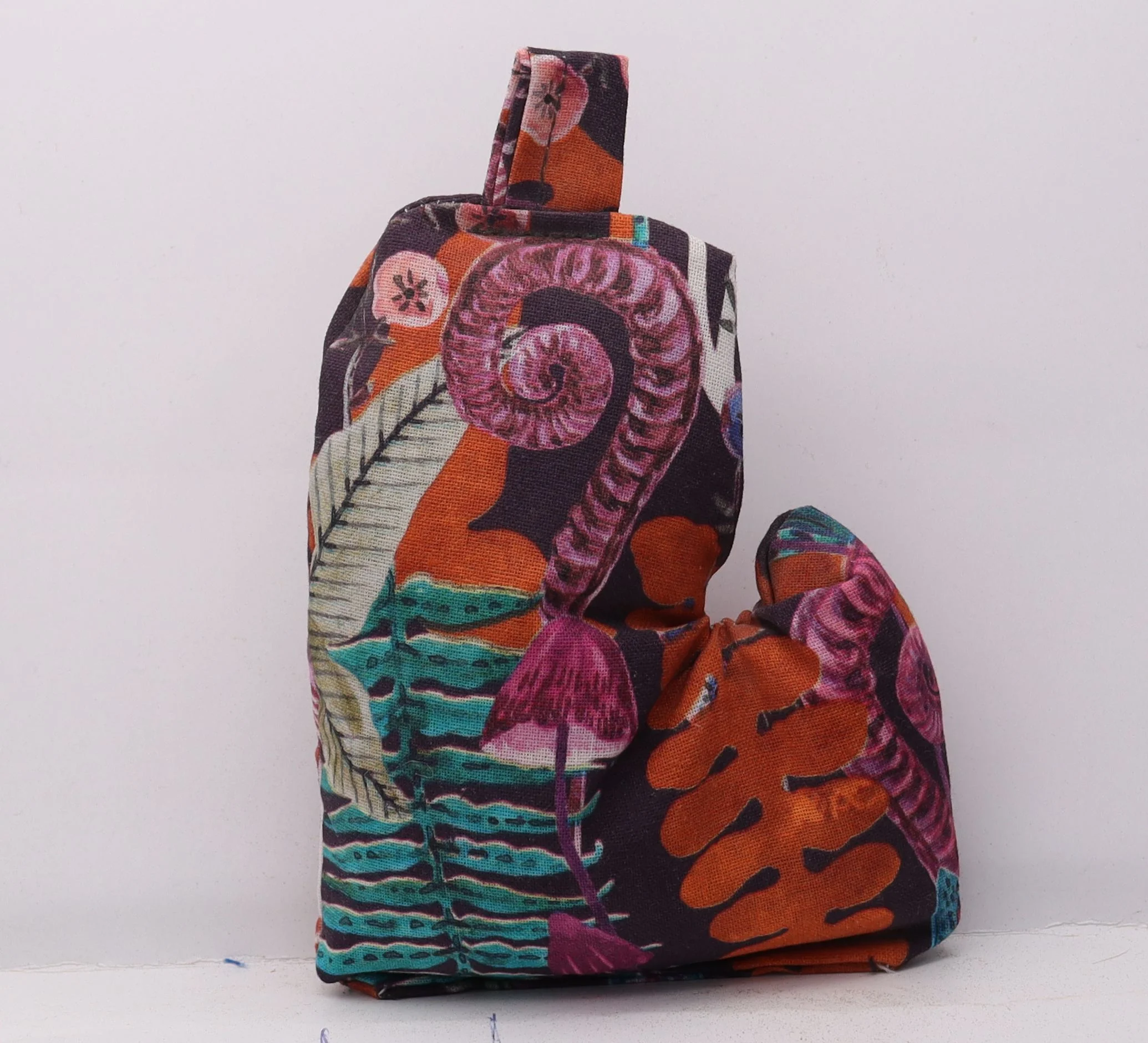039684 Mitten Bags - #60 Depths of the Forrest, Maroon Base