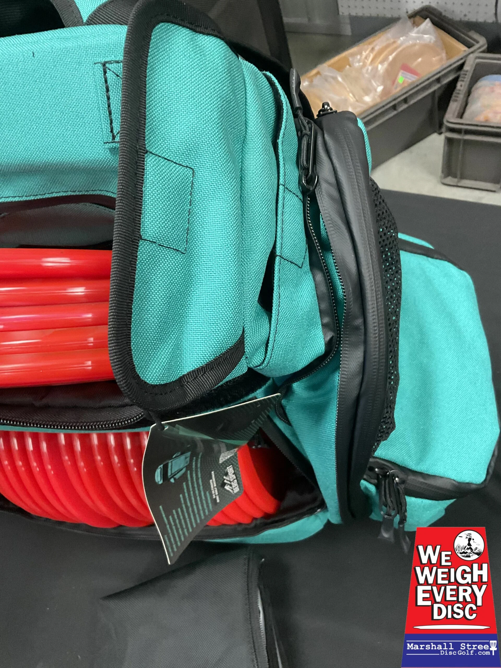 Berg Sport V4 Ultimate Disc Golf Backpack - Image 5