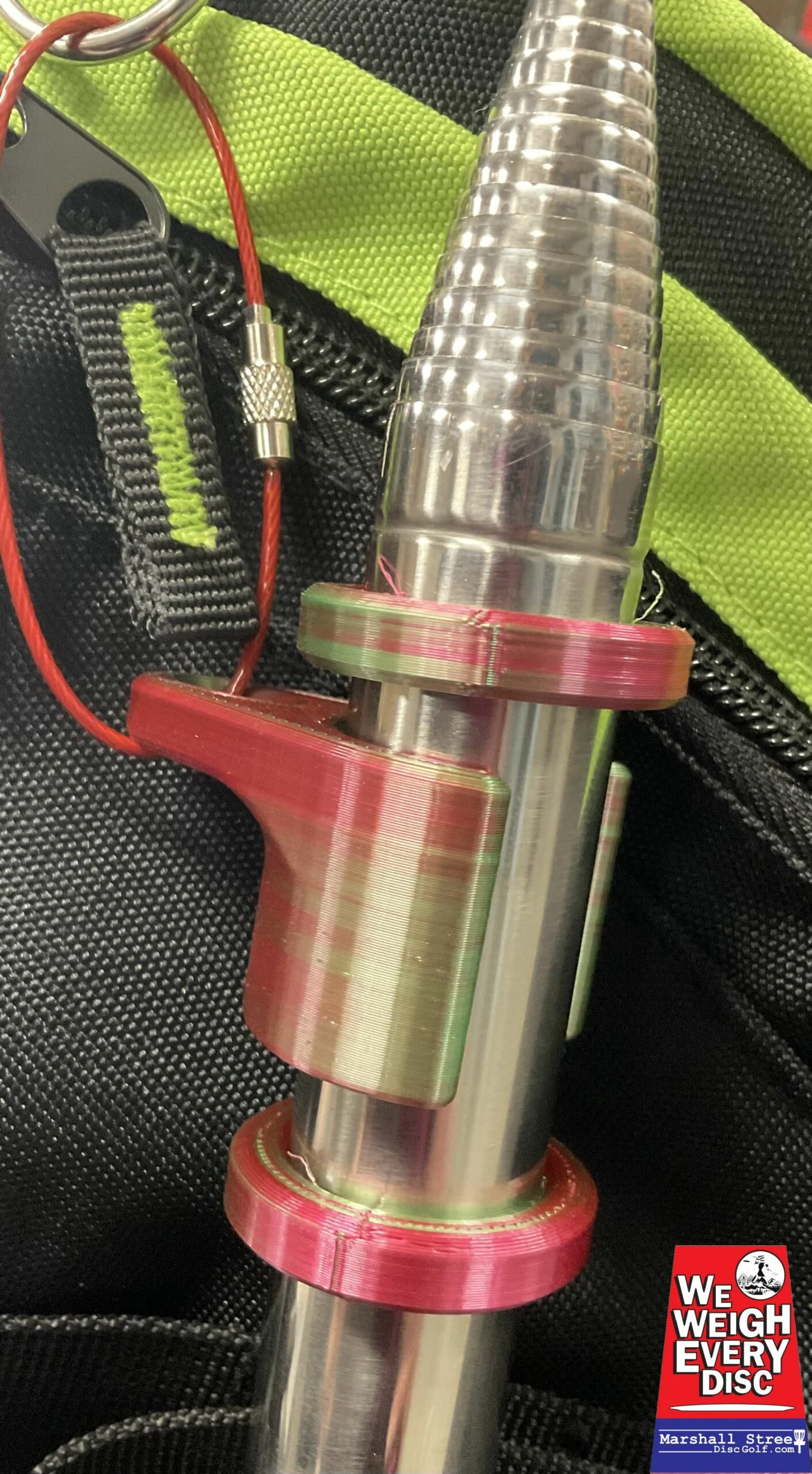 219217 Retriever Pole Clip - Magenta Green