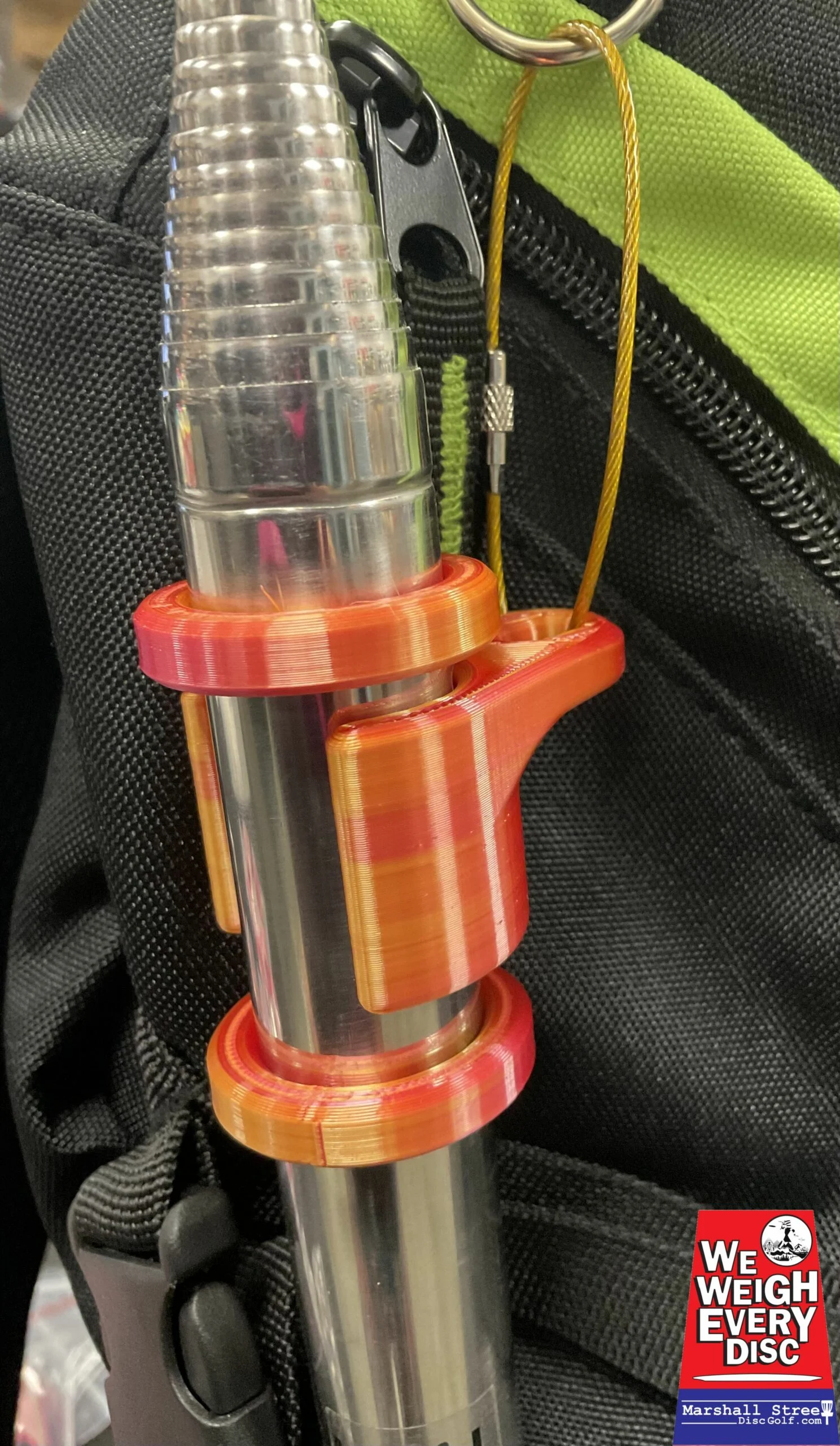 219218 Retriever Pole Clip - Magenta Orange