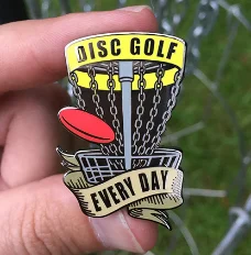 Disc Golf Pins_Disc Golf Everyday Disc Golf Every Day Pin - Disc Golf Every Day