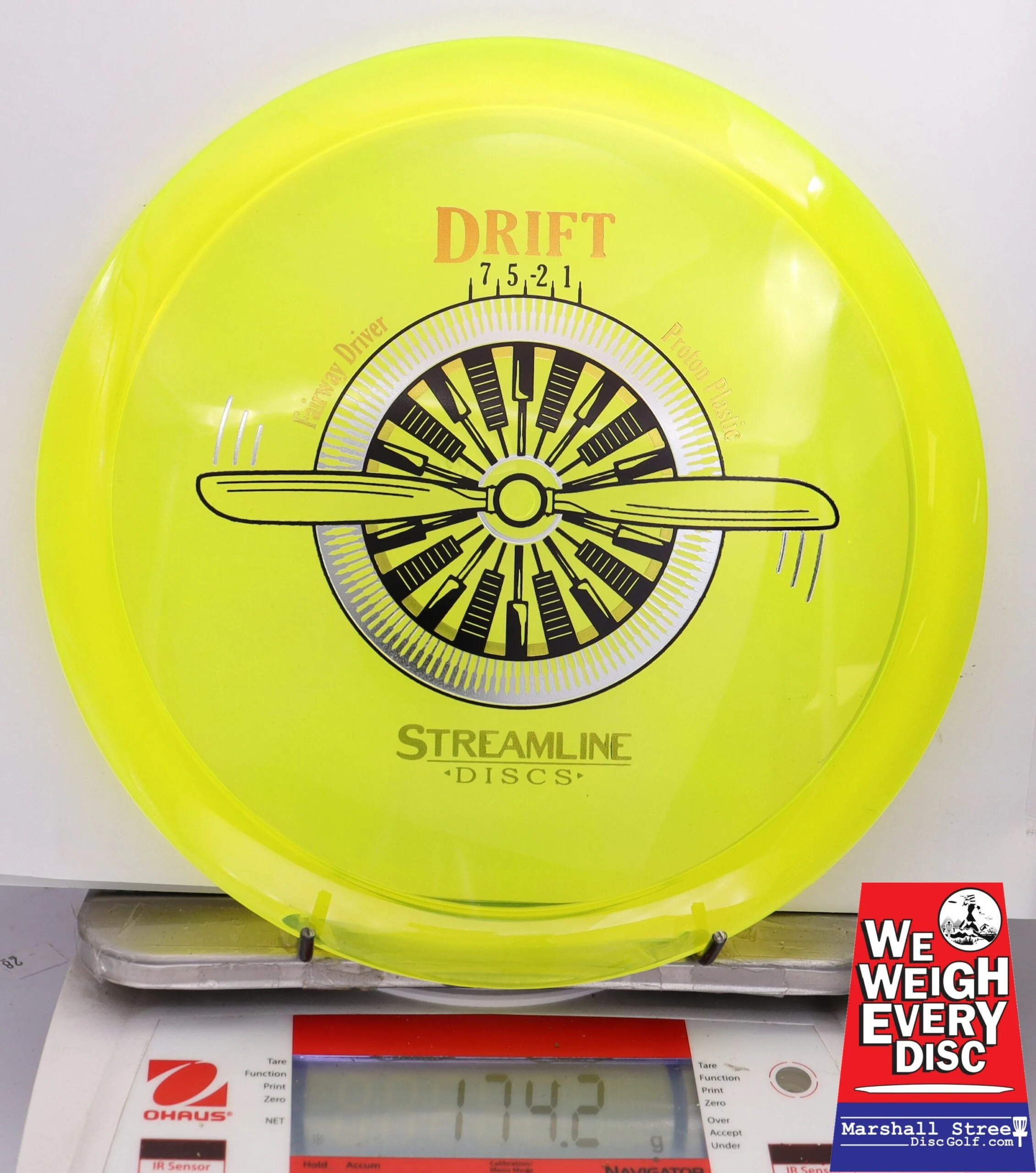 262210 Proton Drift - #33 NYellow, 174