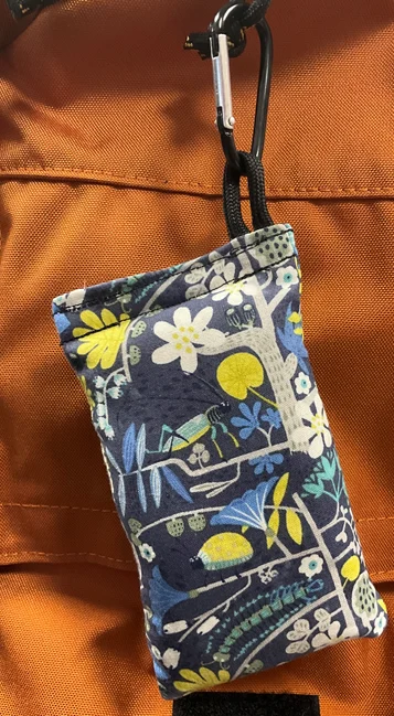 366117 Chalky Bags with Carabiner - Blue Bugs-blue, Chalky Bags