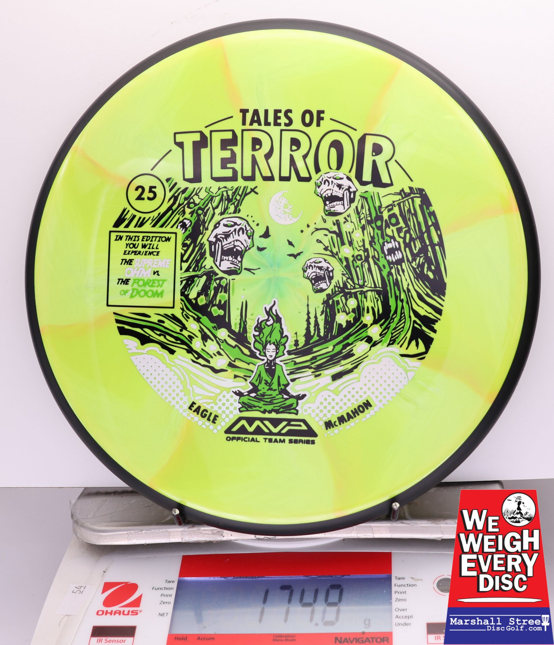 402582 Cosmic Neutron Ohm, Eagle McMahon - 2025 Halloween Special Edition - #32 Yellow, 175