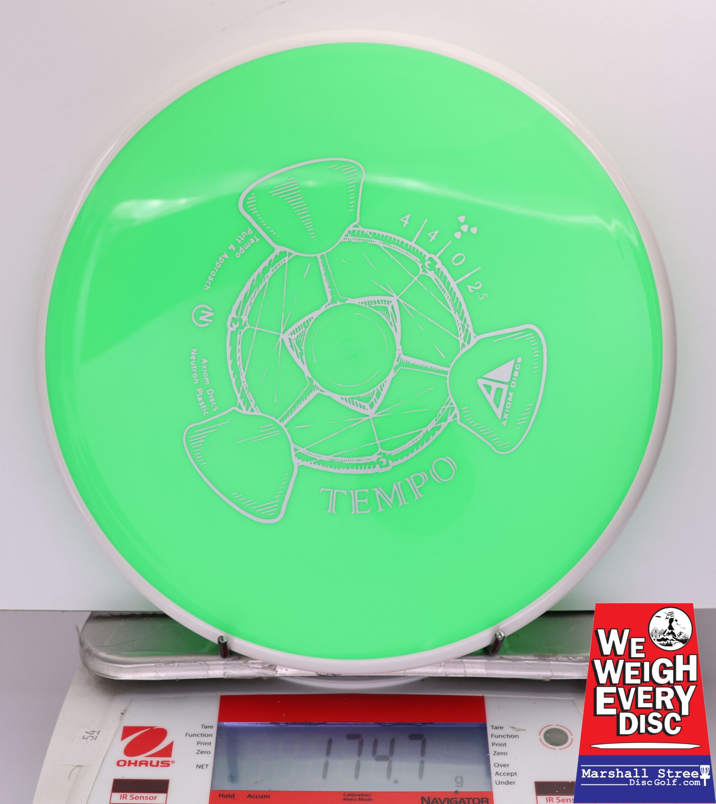 411871 Neutron Tempo - #736 White-NGreen, 175