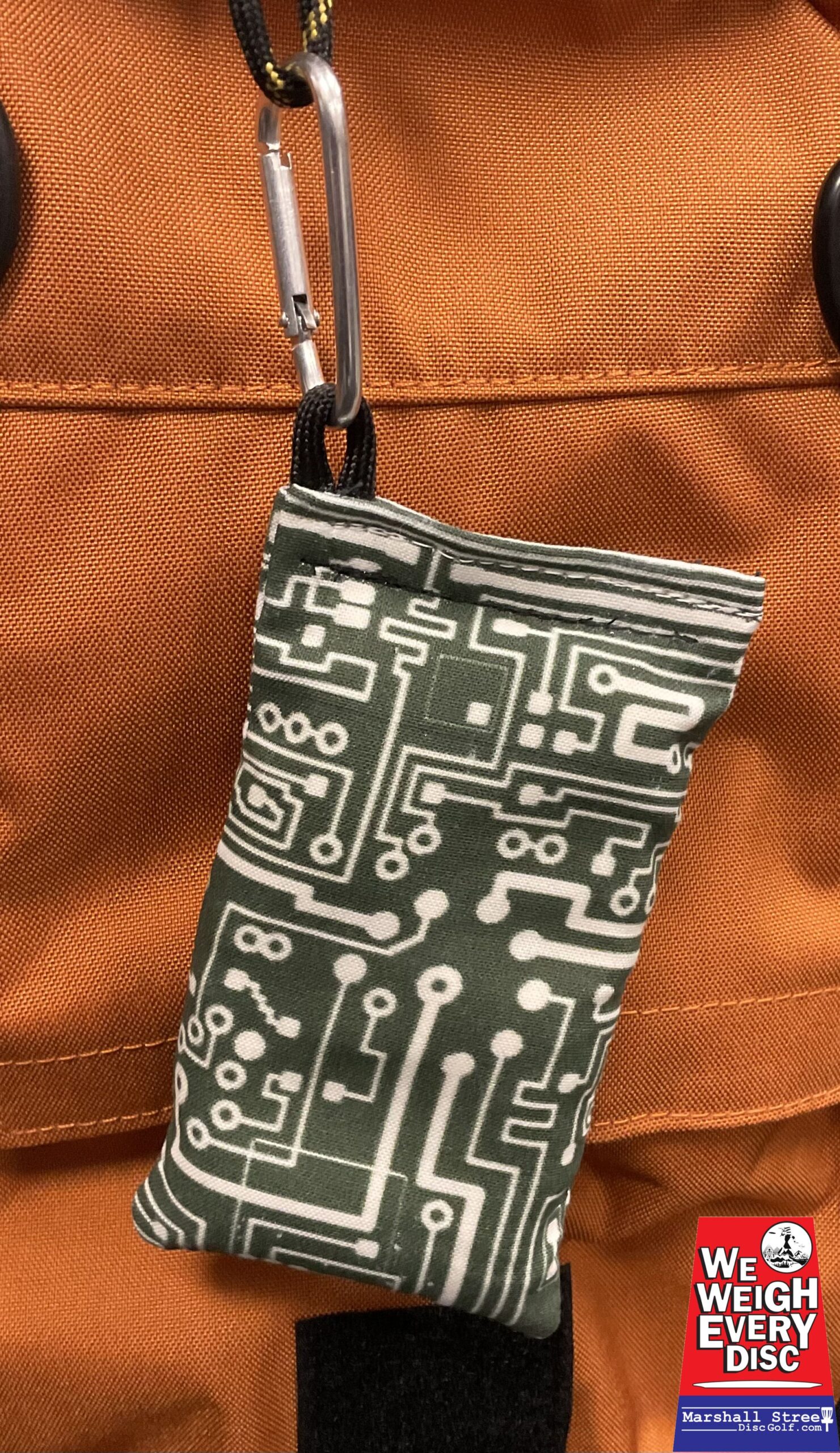 437484 Chalky Bags with Carabiner - Circuit Board-Green, Chalky Bags