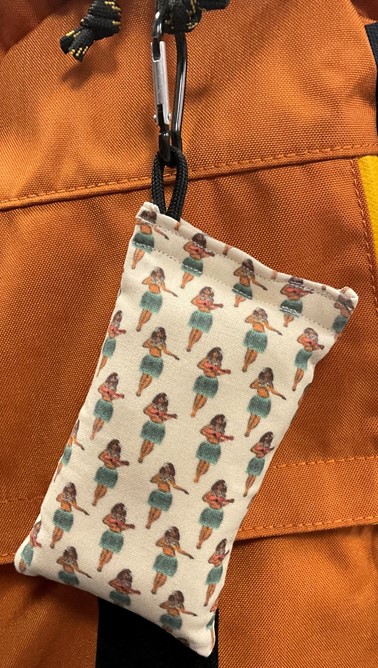 444012 Chalky Bags with Carabiner - Hula-Cream, Chalky