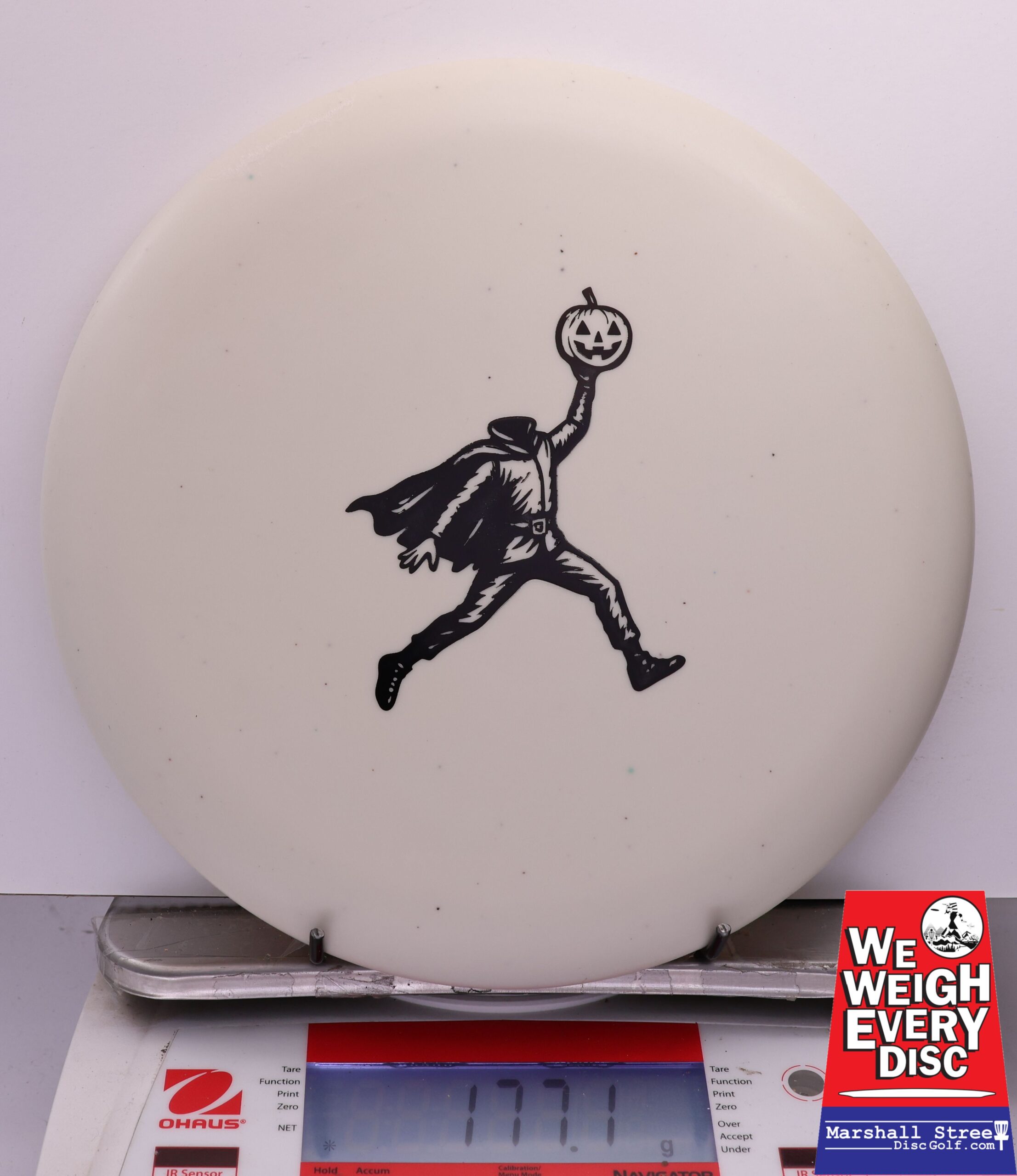 447444 SuperGlow Retro Wizard, 2025 Halloween - #323 Firm White, 177