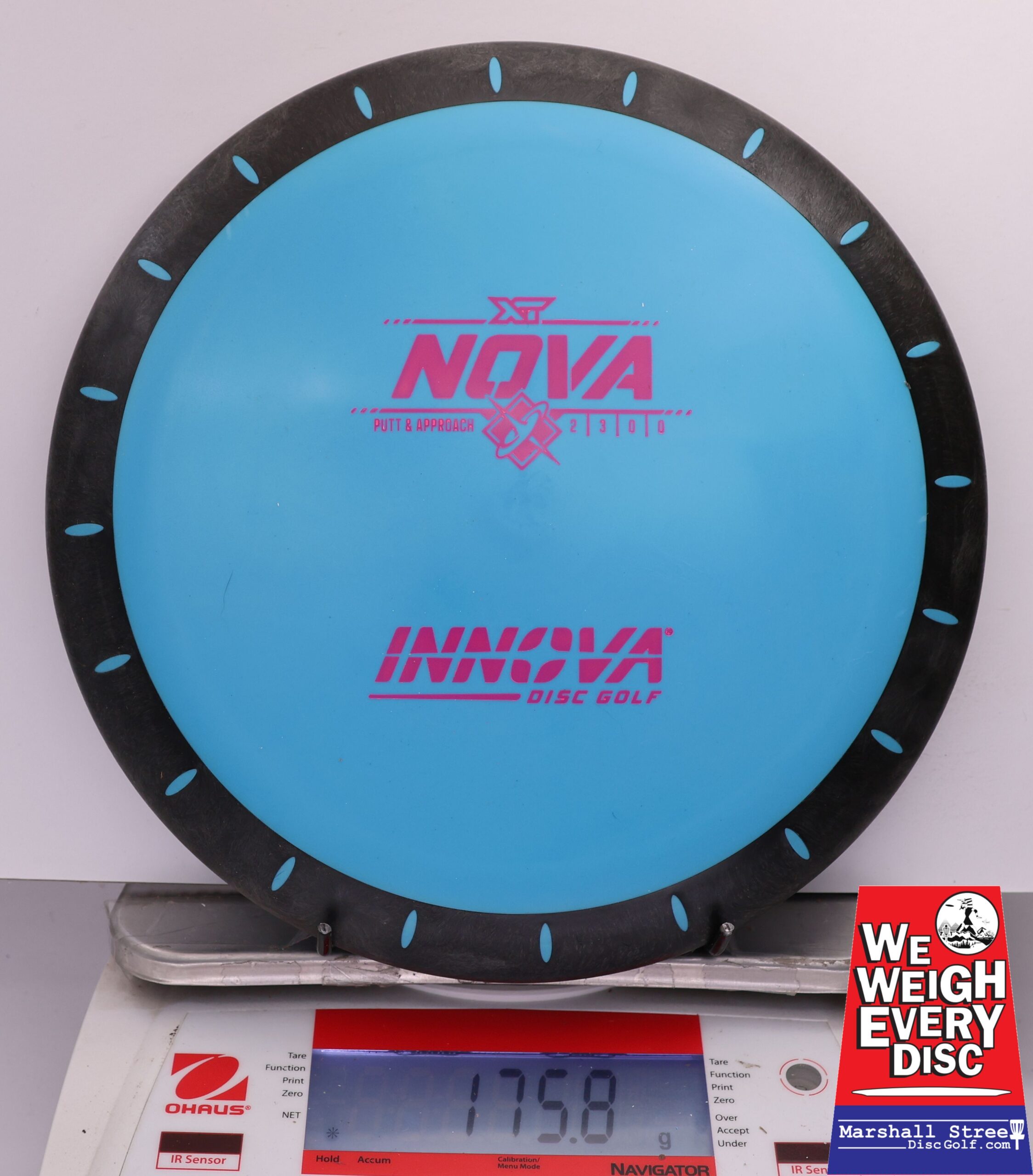 487658 XT Nova - #40 Black-Blue, 176