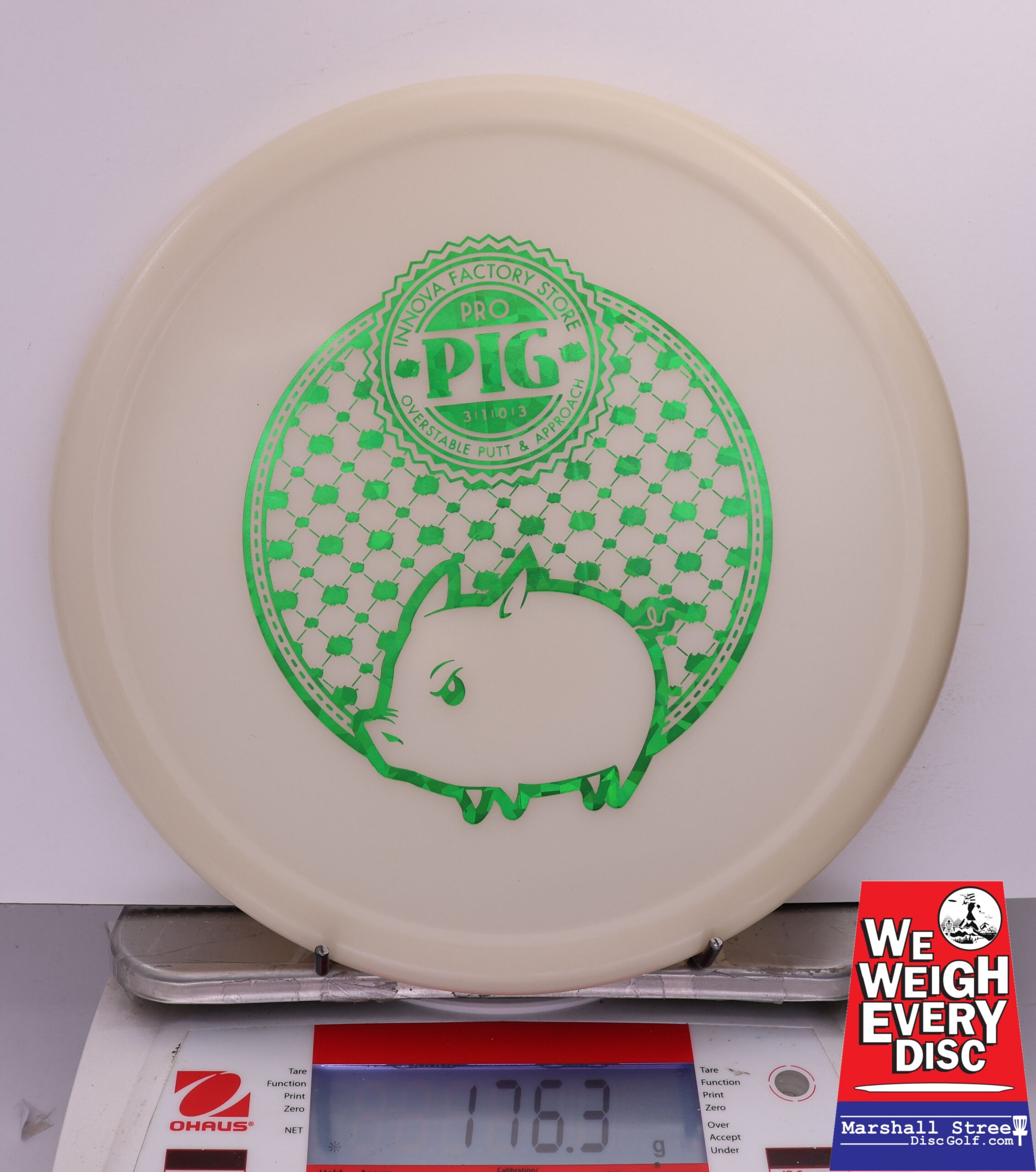 488894 Classic Glow Pro Pig, Stiff - #03 White, 176