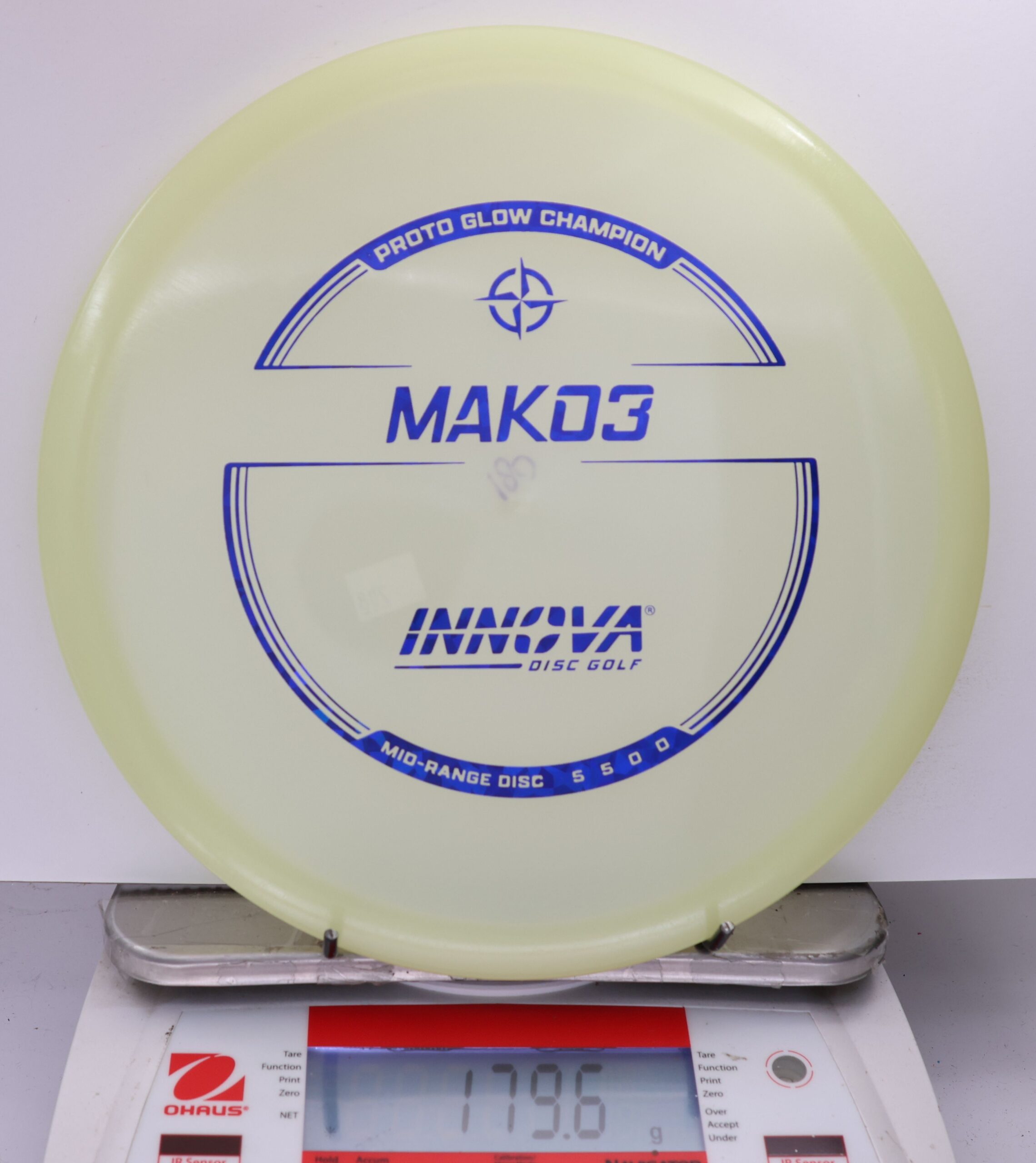 511458 Proto Glow Champion Mako3 - #208 White Glow, 180