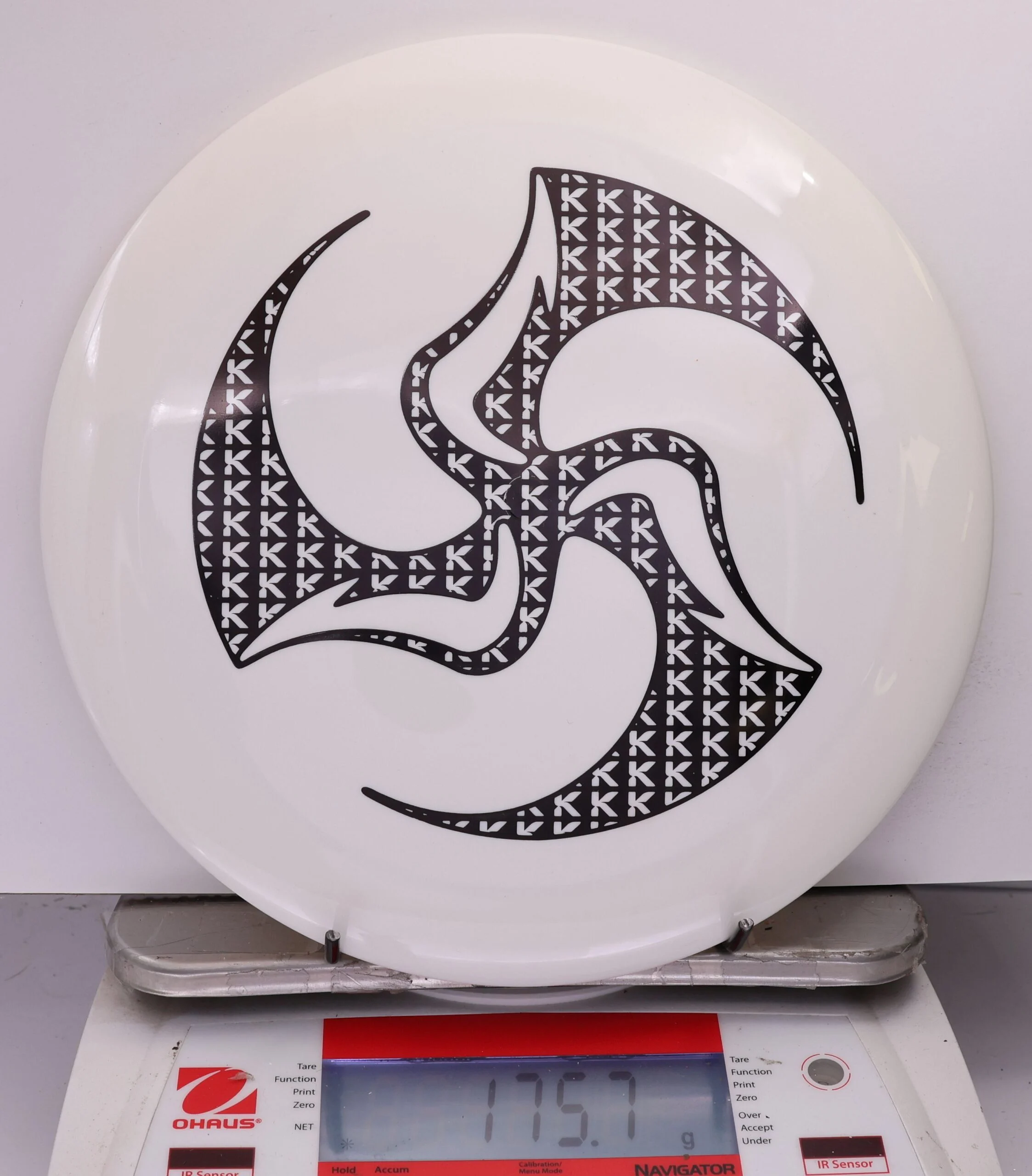 536654 Royal Grand Grace, Kristin Lätt 2025 Signature Series - Huk Lab - #23 White, 176