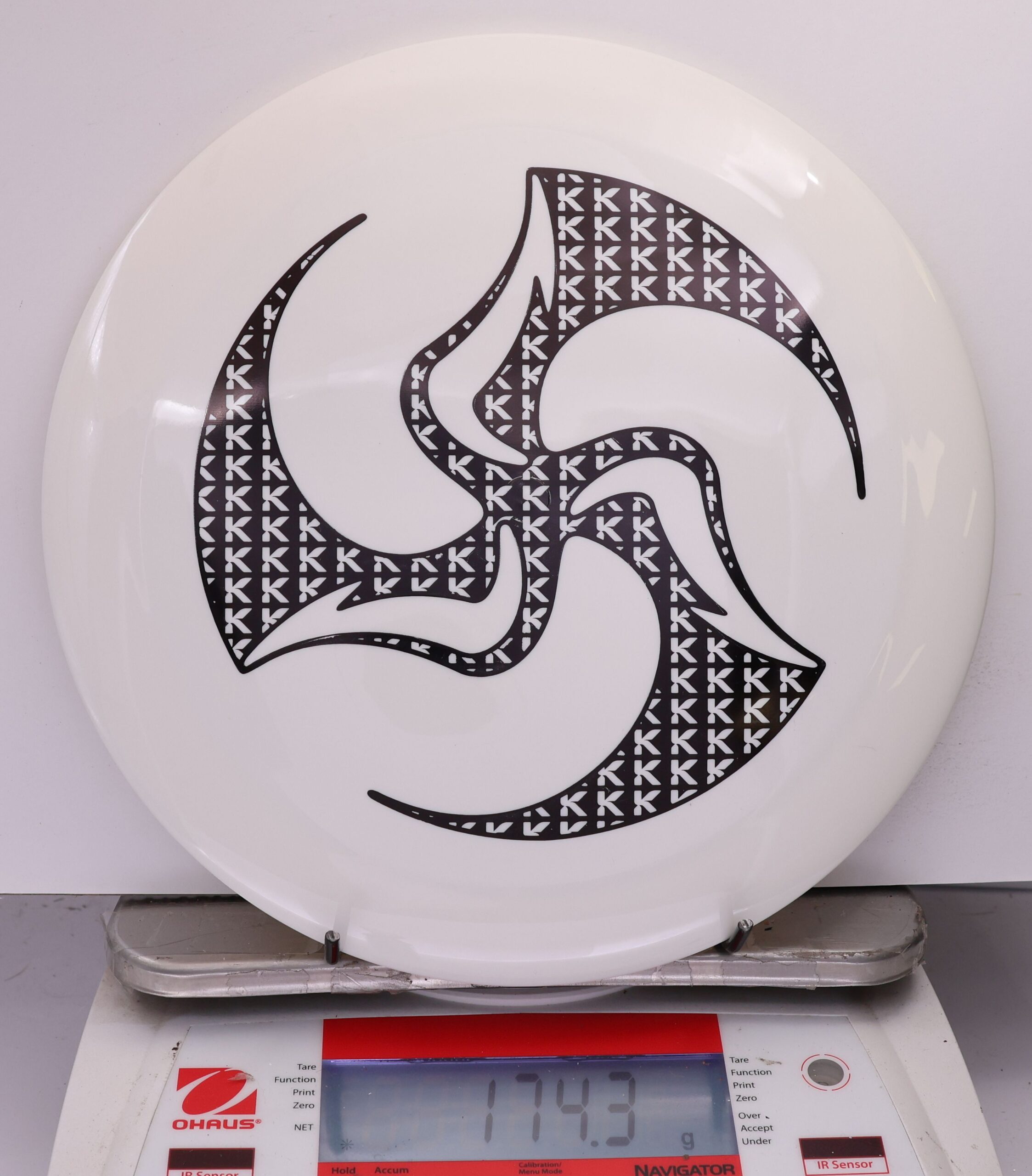 536673 Grand Grace, Kristin Lätt 2025 Signature Series - Huk Lab - #32 White, 174