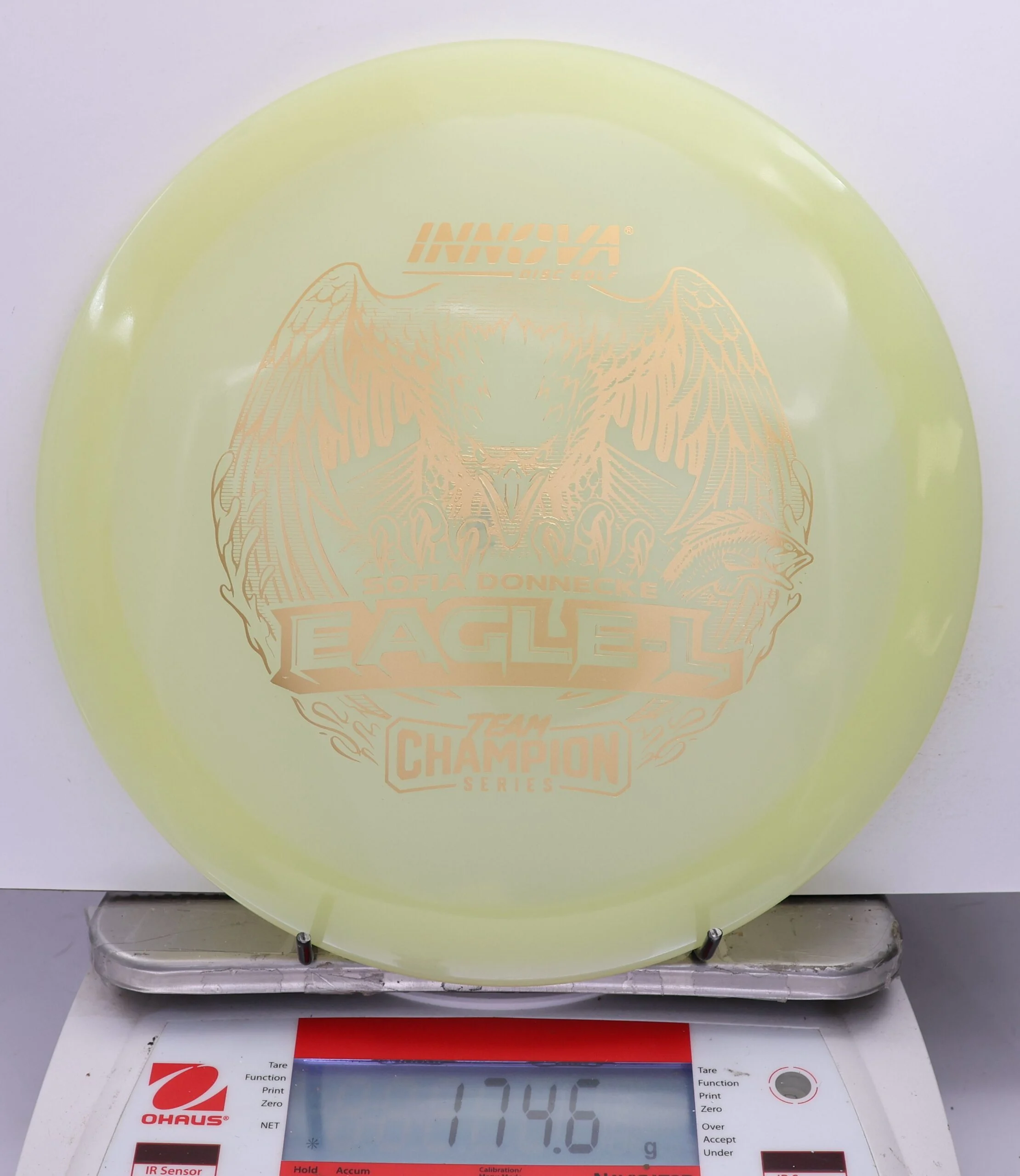 539404 Proto Glow Champion Eagle L, Sofia Donnecke 2025 Tour Series - #723 White Glow, 175