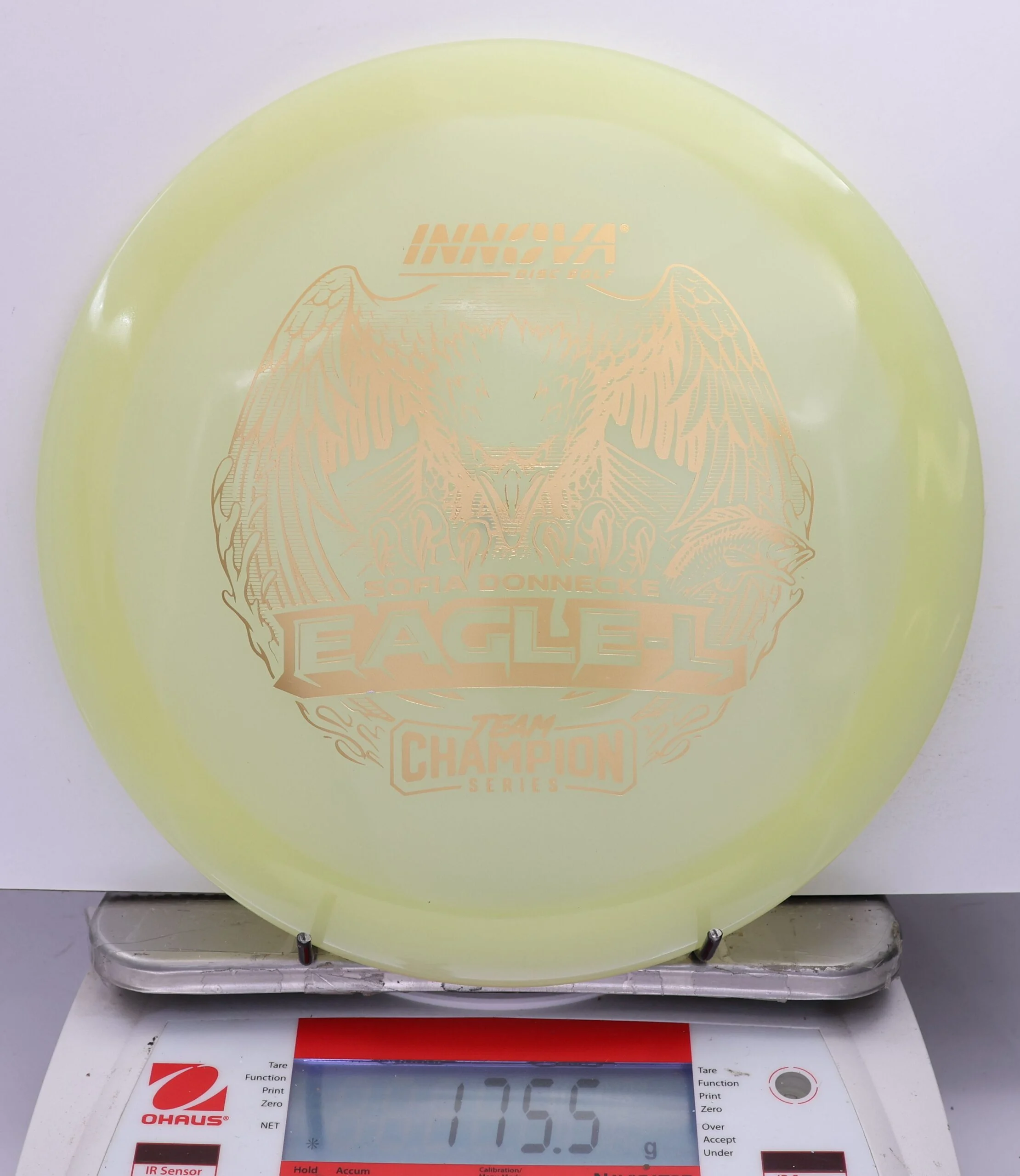 539405 Proto Glow Champion Eagle L, Sofia Donnecke 2025 Tour Series - #724 White Glow, 176