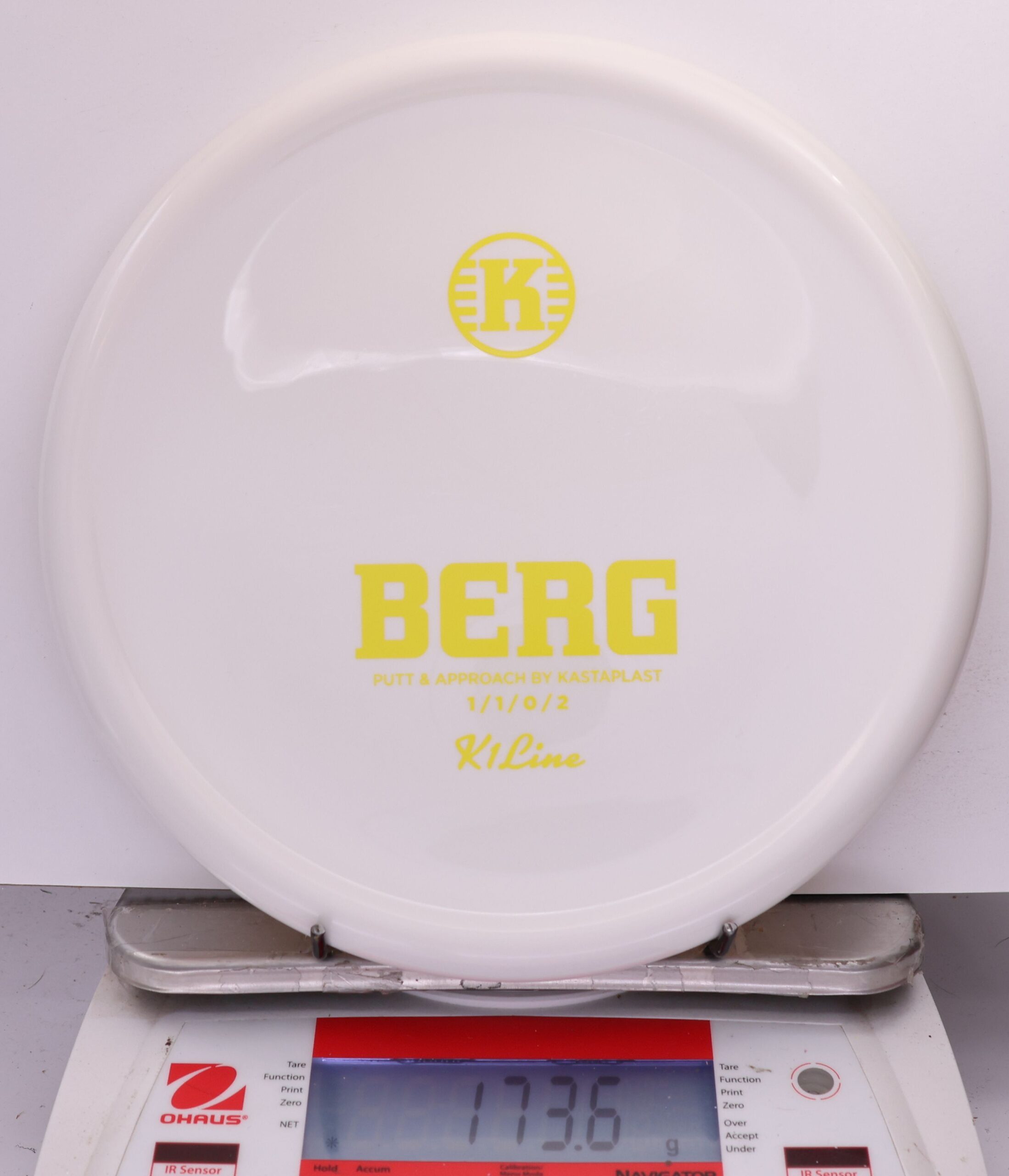 559867 K1 Berg - #828 White, 174