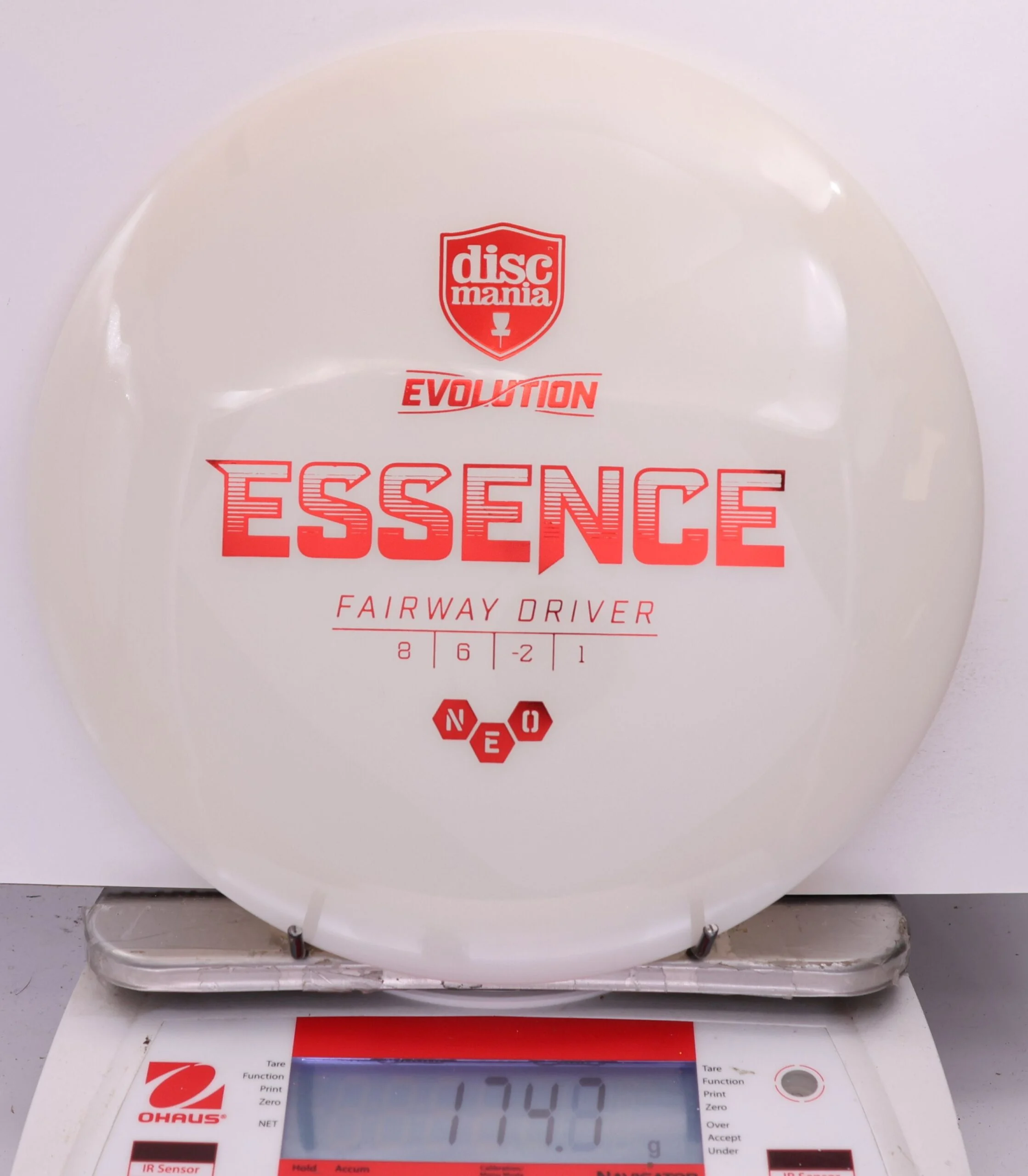 561729 Neo Essence - #825 White, 175