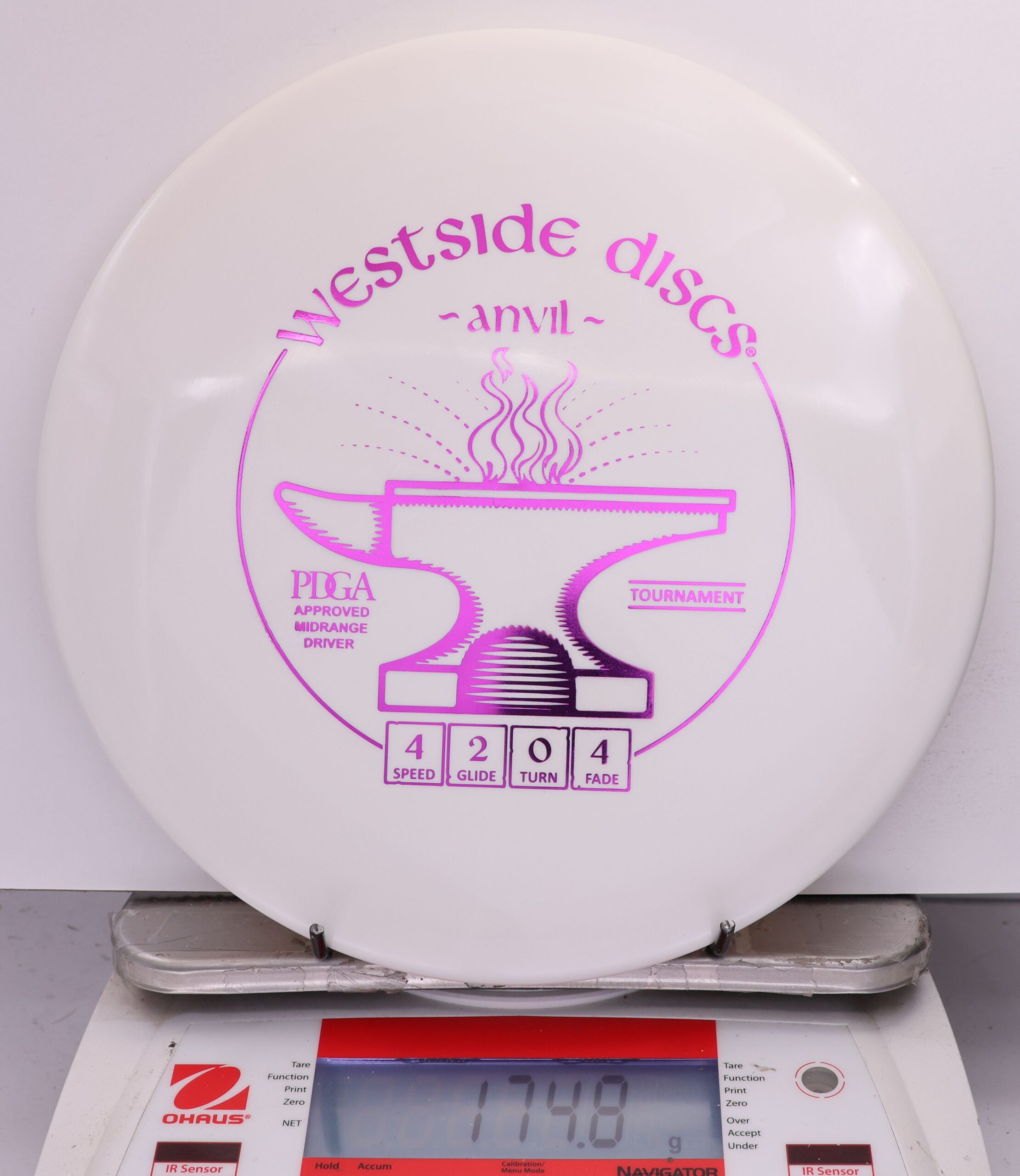 565922 Tournament Anvil - #810 White, 175