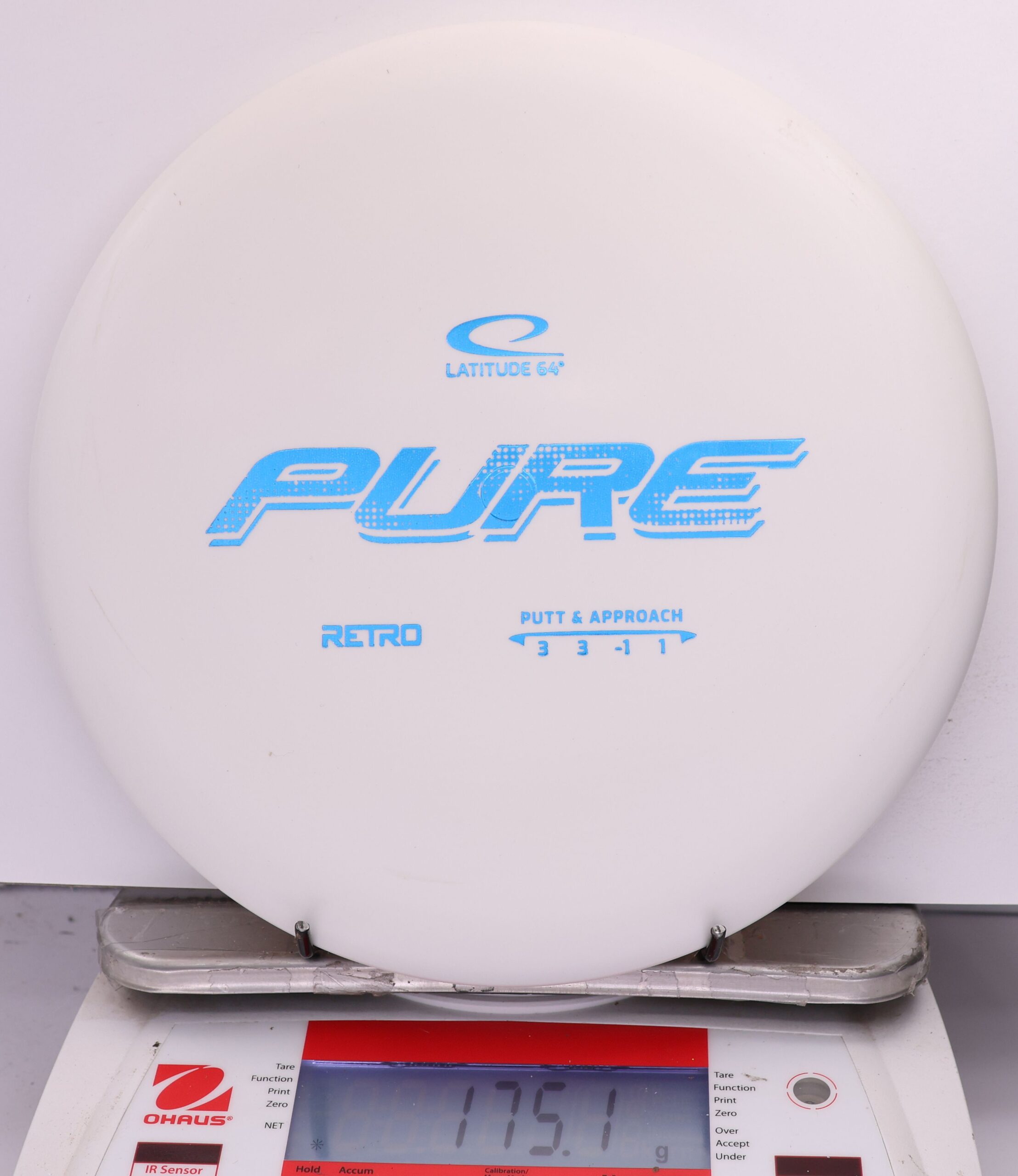 569722 Retro Pure - #807 White, 175