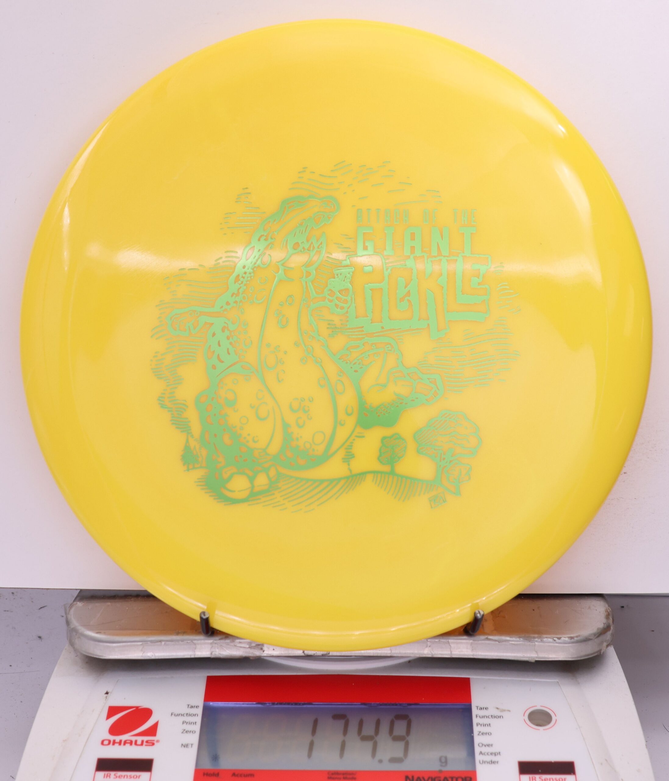 576551 Apex Pickle, Attack of the Giant Pickle - #15 Yellow, 175