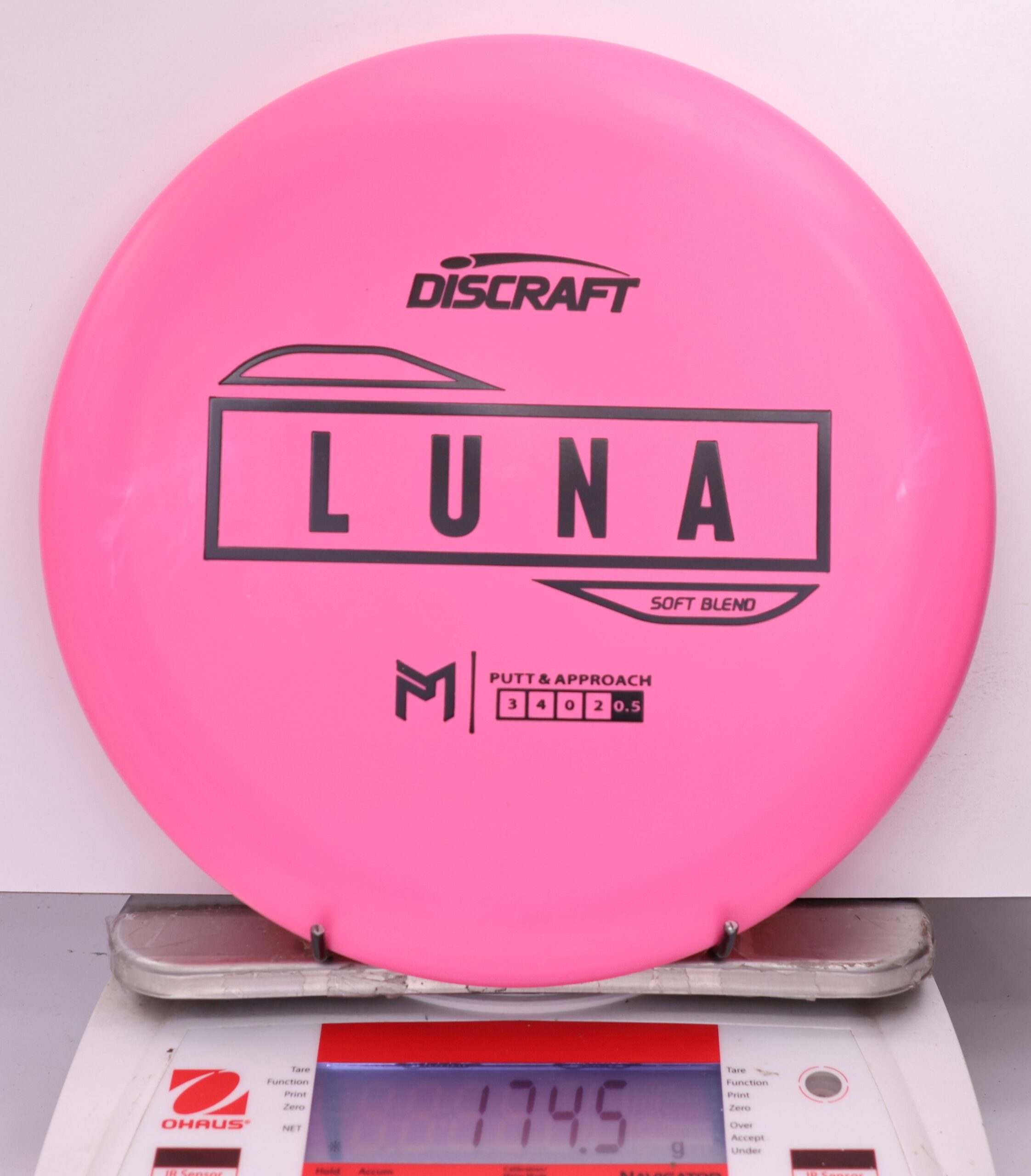598365 Putter Line Soft Luna, Paul McBeth - #859 Pink, 175