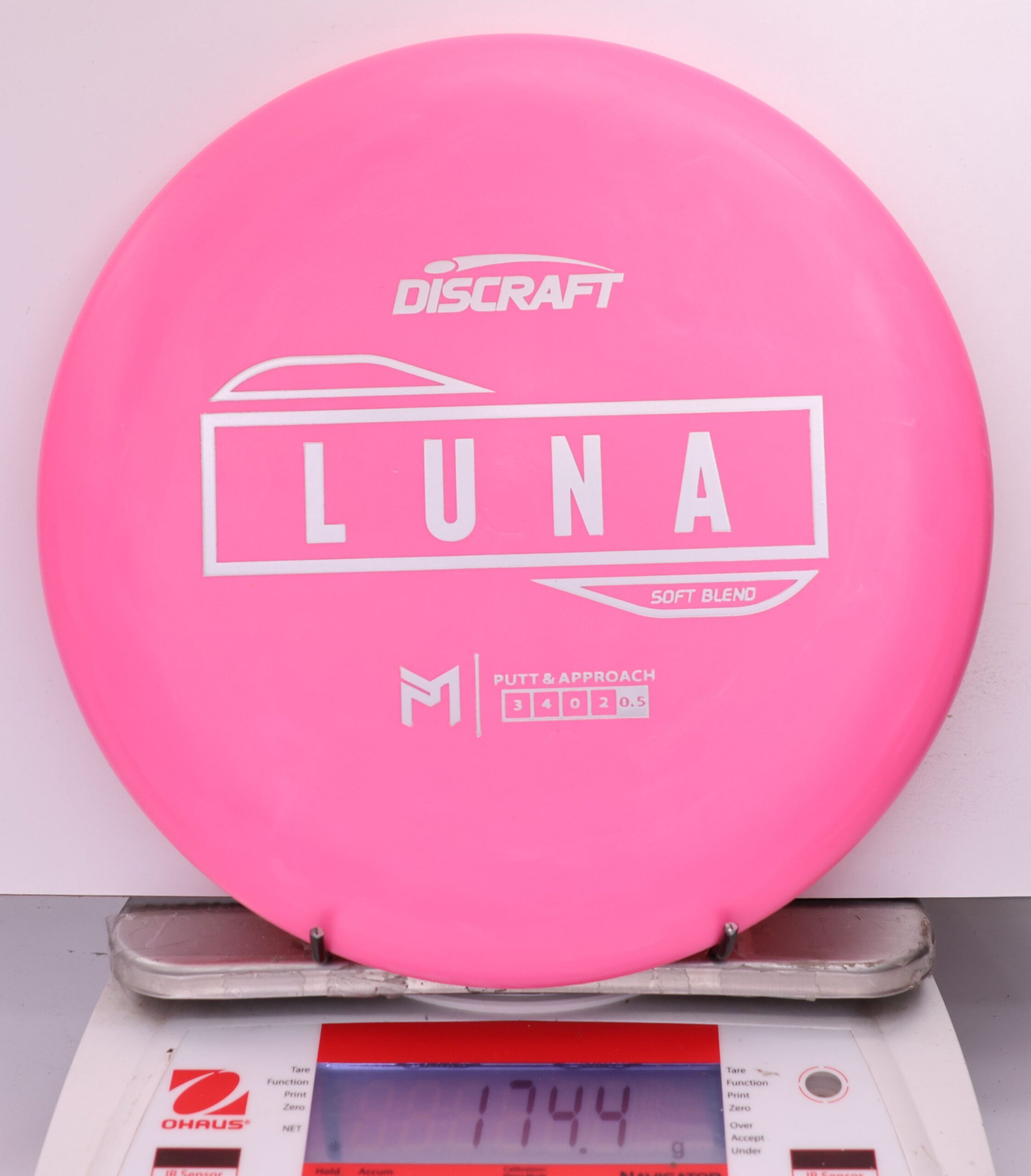 598367 Putter Line Soft Luna, Paul McBeth - #861 Pink, 174