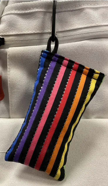 608047 Clay Bags with Carabiner - Vertical Rainbow, CLAY