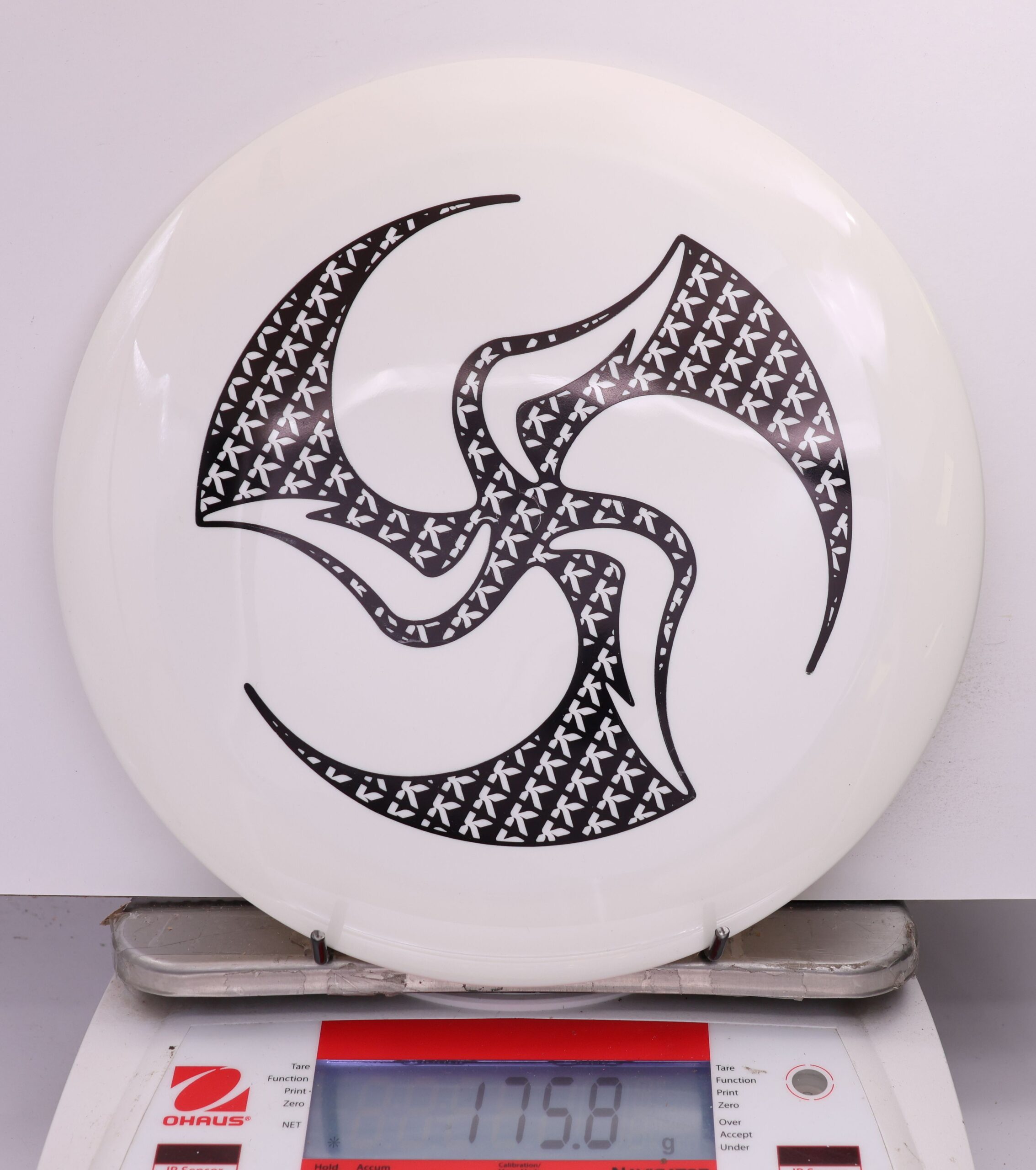 617297 Grand Grace, Kristin Lätt 2025 Signature Series - Huk Lab - #402 White, 176