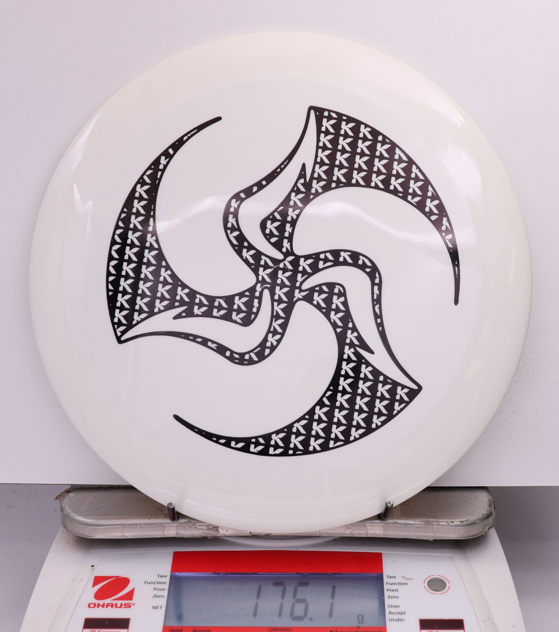 617313 Grand Grace, Kristin Lätt 2025 Signature Series - Huk Lab - #408 White, 176