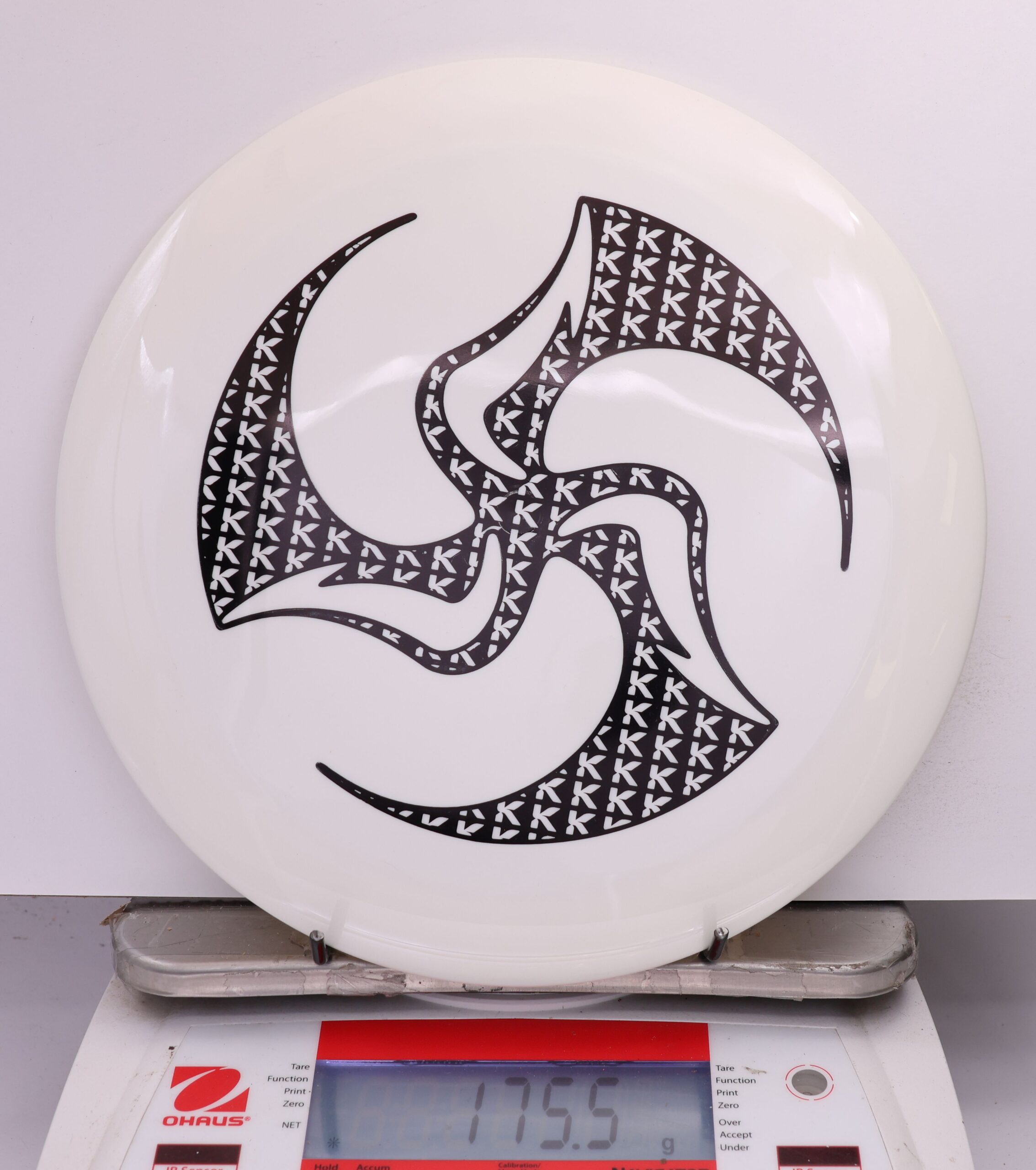 617314 Grand Grace, Kristin Lätt 2025 Signature Series - Huk Lab - #409 White, 176