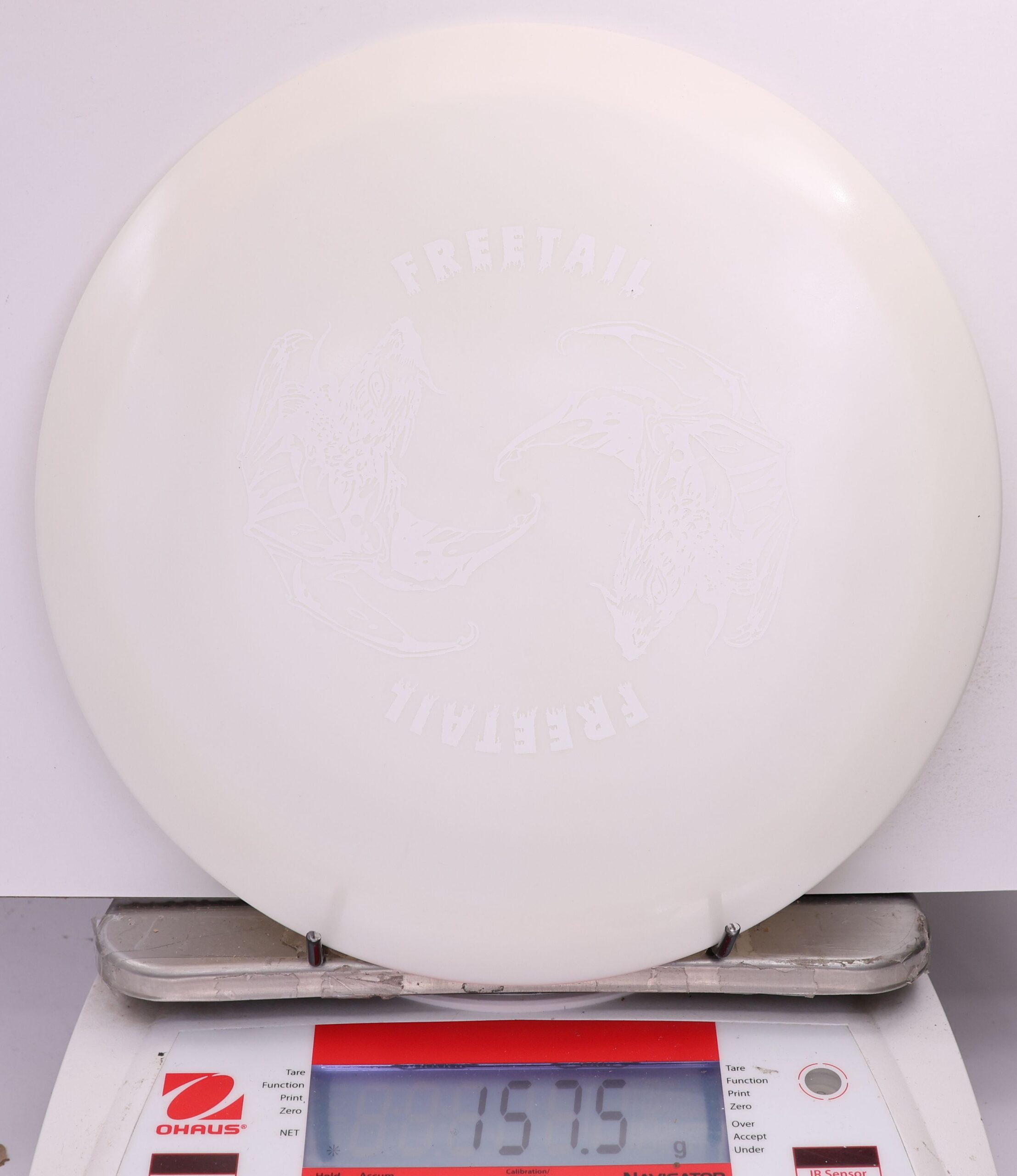 618338 Lightweight Apex Freetail, Ying Yang Bats - #15 Whiteish, 158