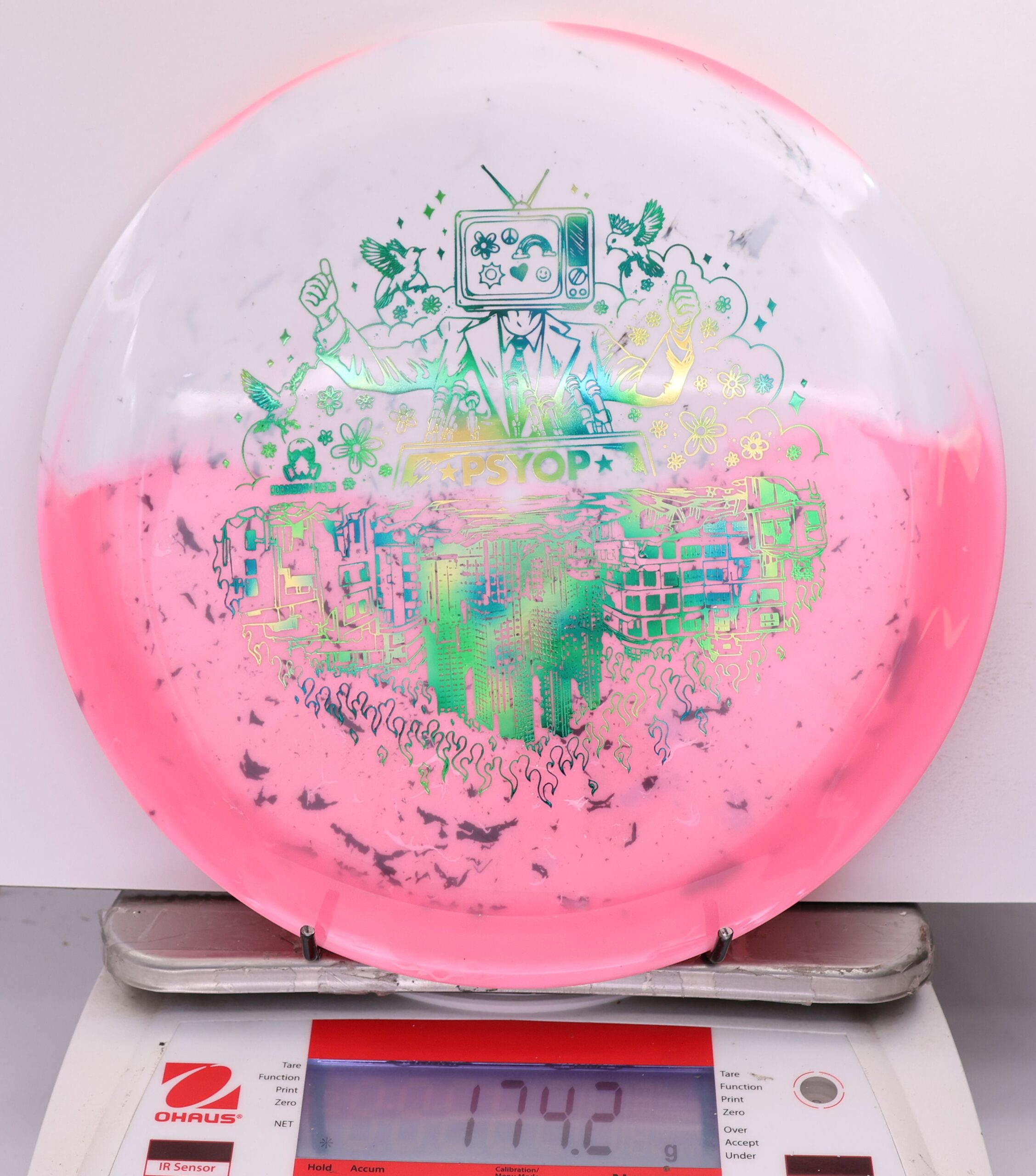 622411 Retina Psyop - #17 White-Pink, 174