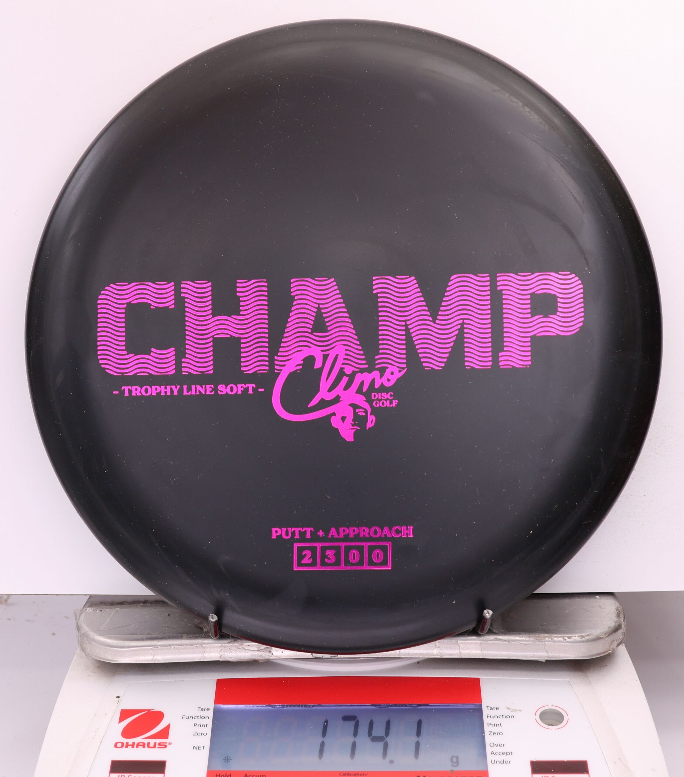 623261 Trophy Line Soft Champ - #56 Black, 174