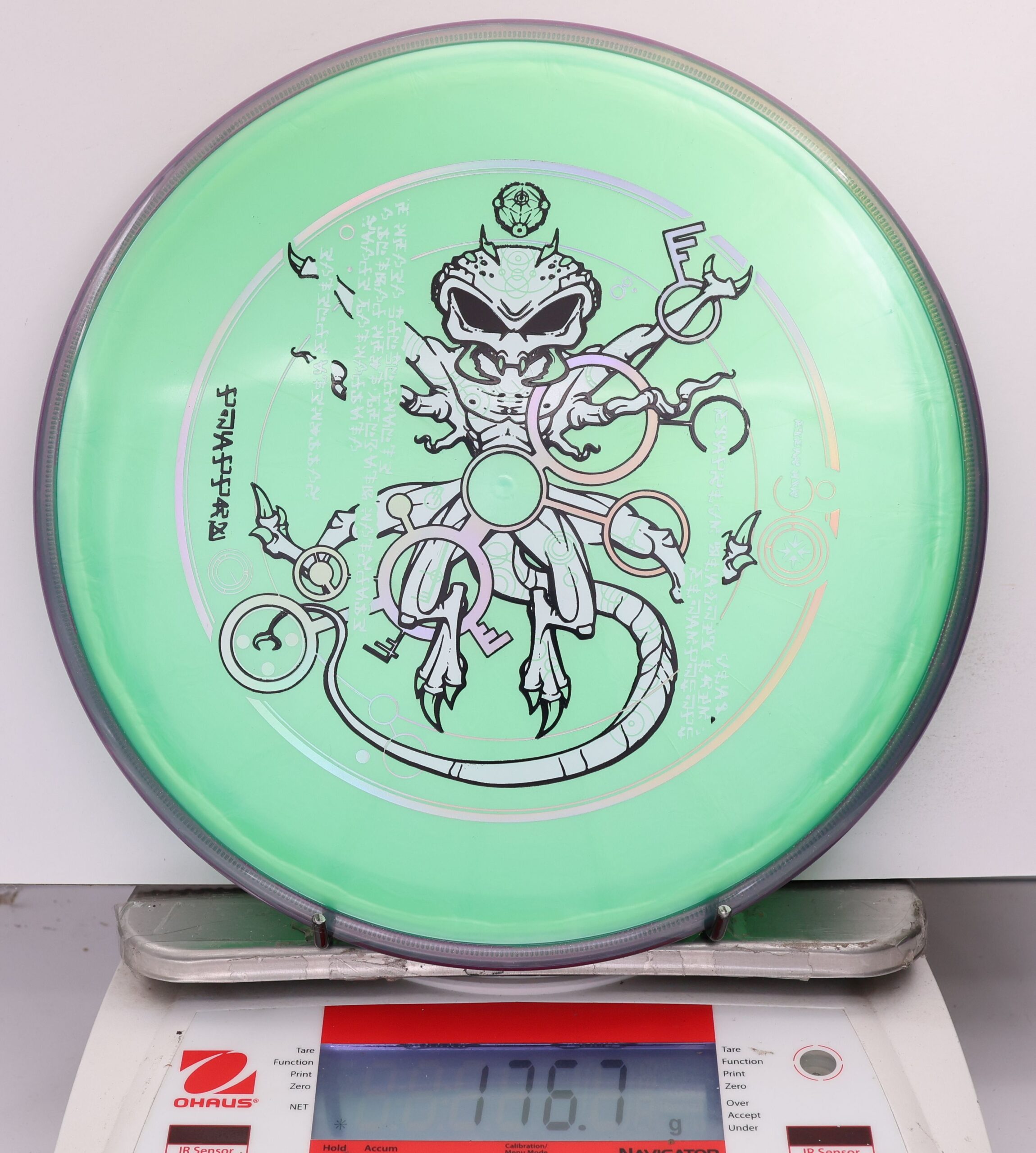 624730 Prism Plasma Pyro, DFX The Venutian Man - #07 Gray-Green, 177